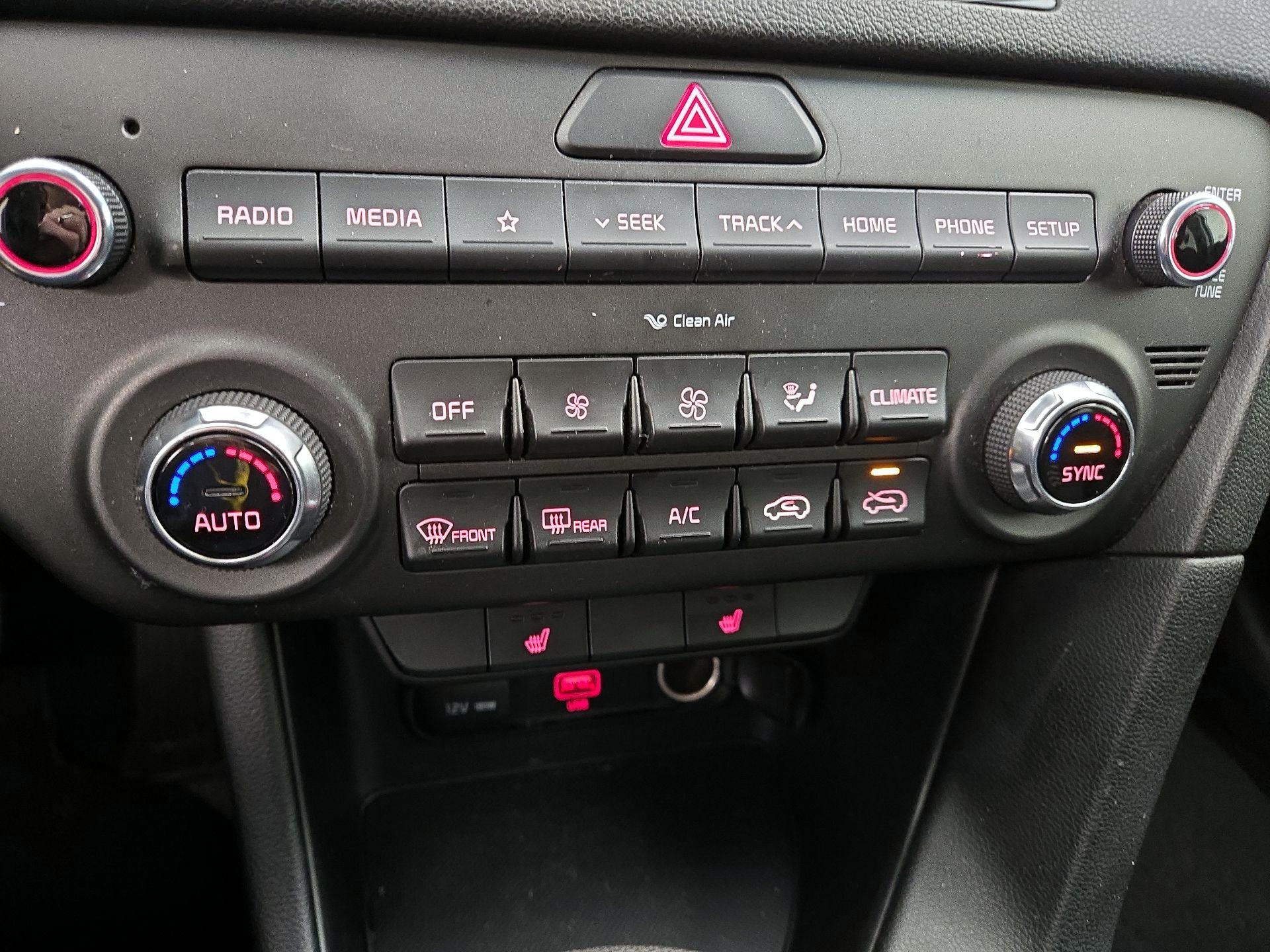 Thumbnail: 2021 Kia Sportage - 16