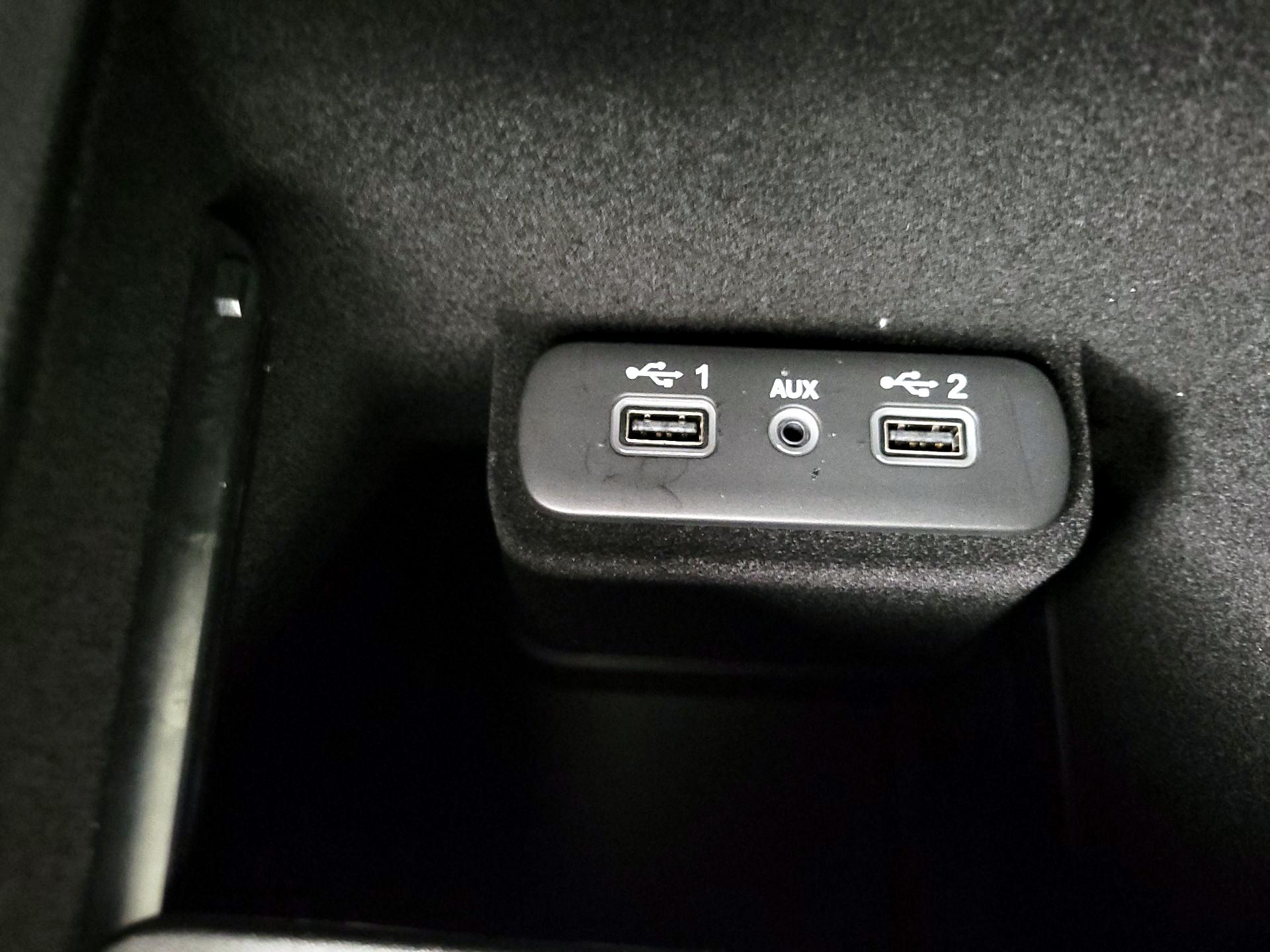 Thumbnail: 2019 Dodge Charger - 18