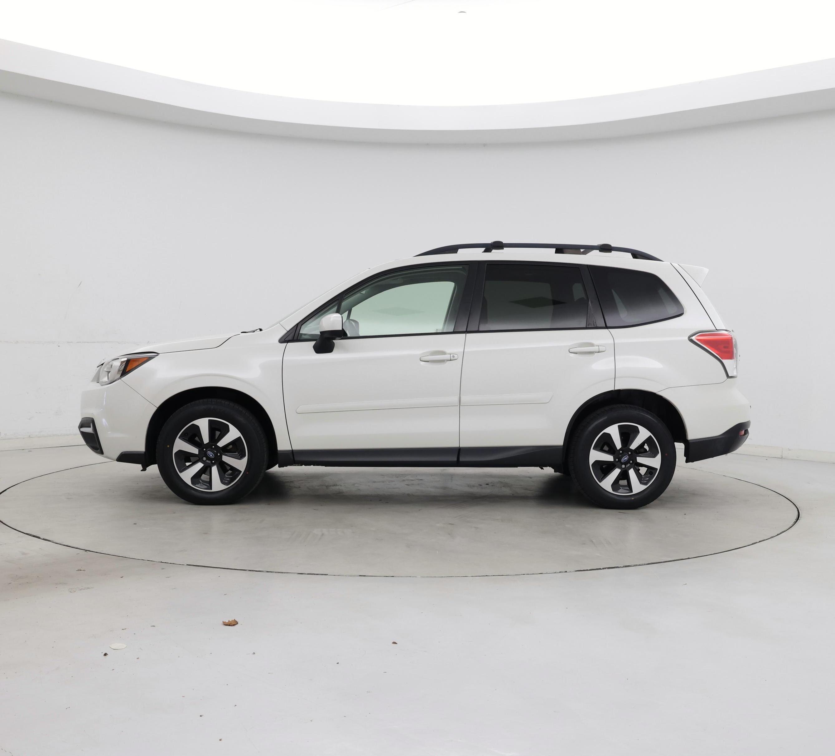 Thumbnail: 2017 Subaru Forester - 3