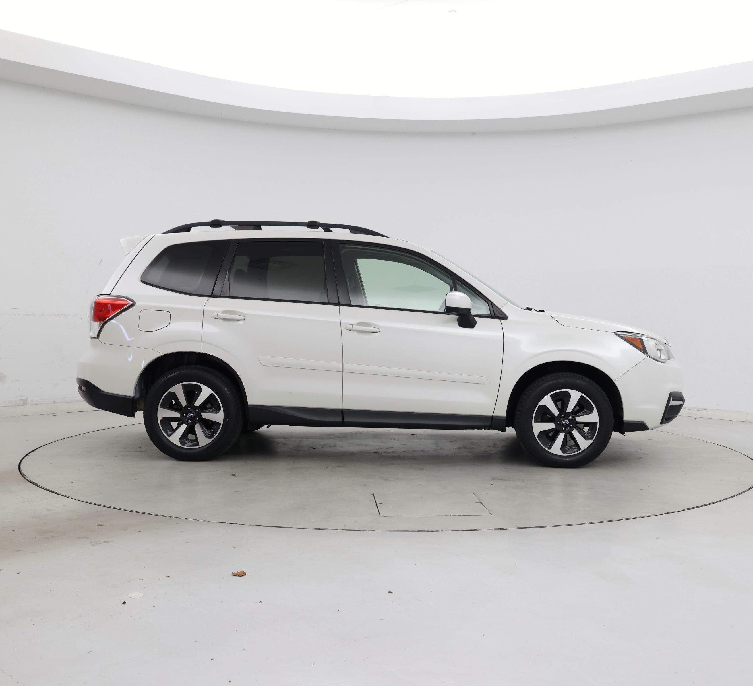 Thumbnail: 2017 Subaru Forester - 7