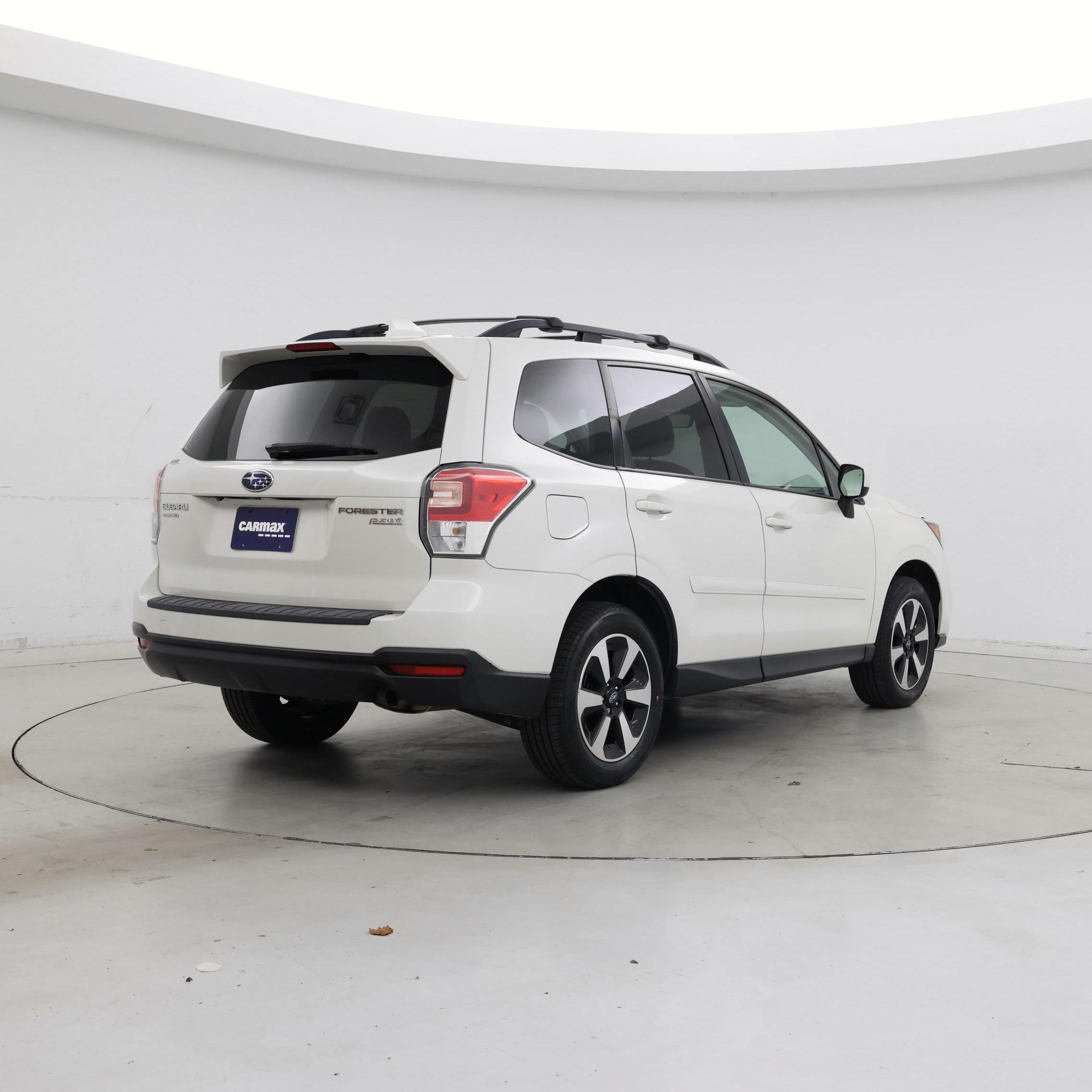 Thumbnail: 2017 Subaru Forester - 8