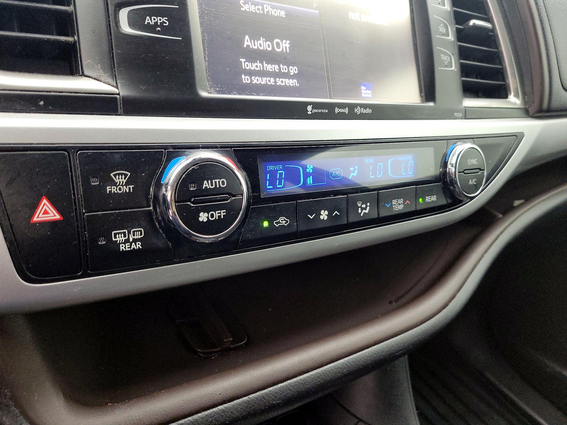 Thumbnail: 2017 Toyota Highlander - 16