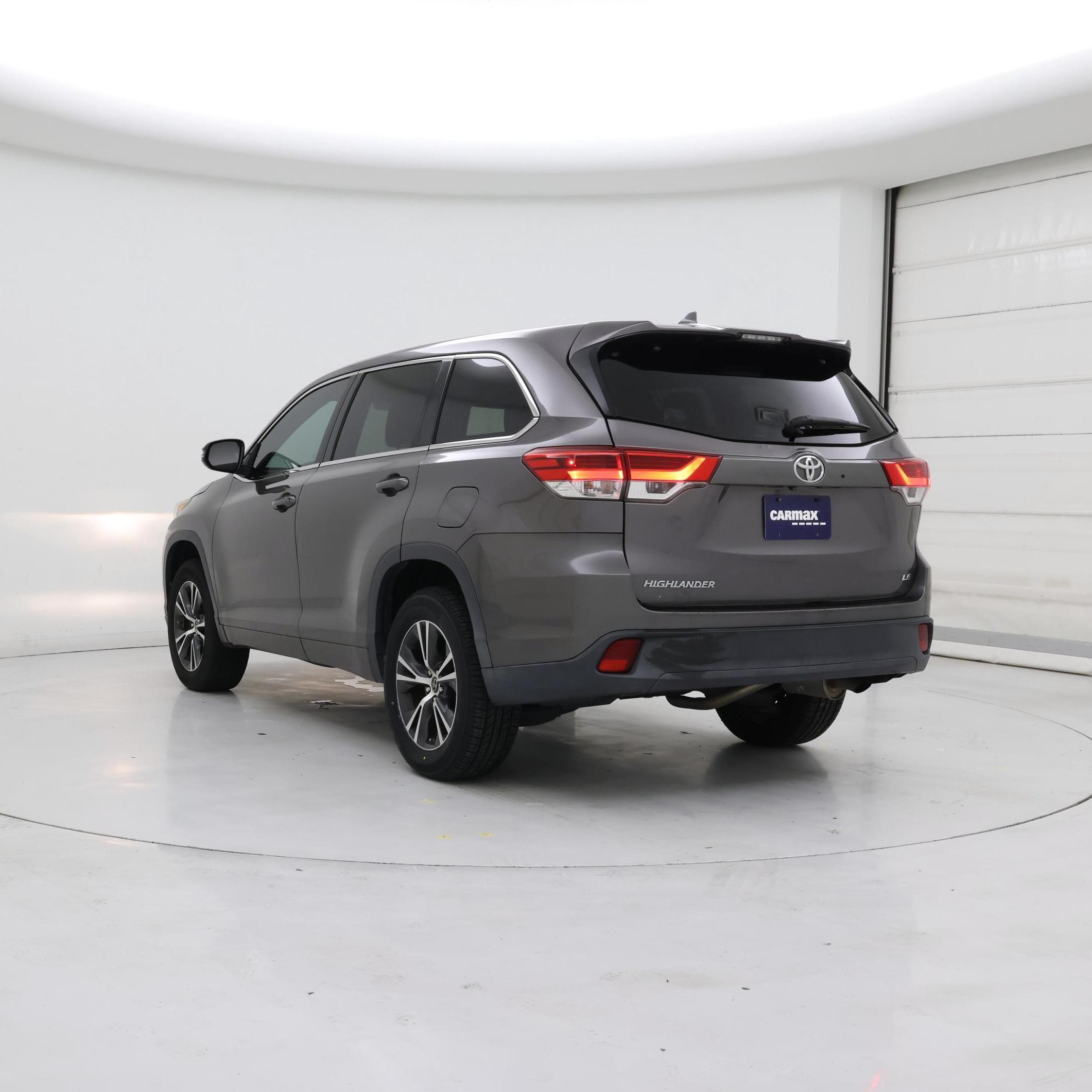 Thumbnail: 2017 Toyota Highlander - 2