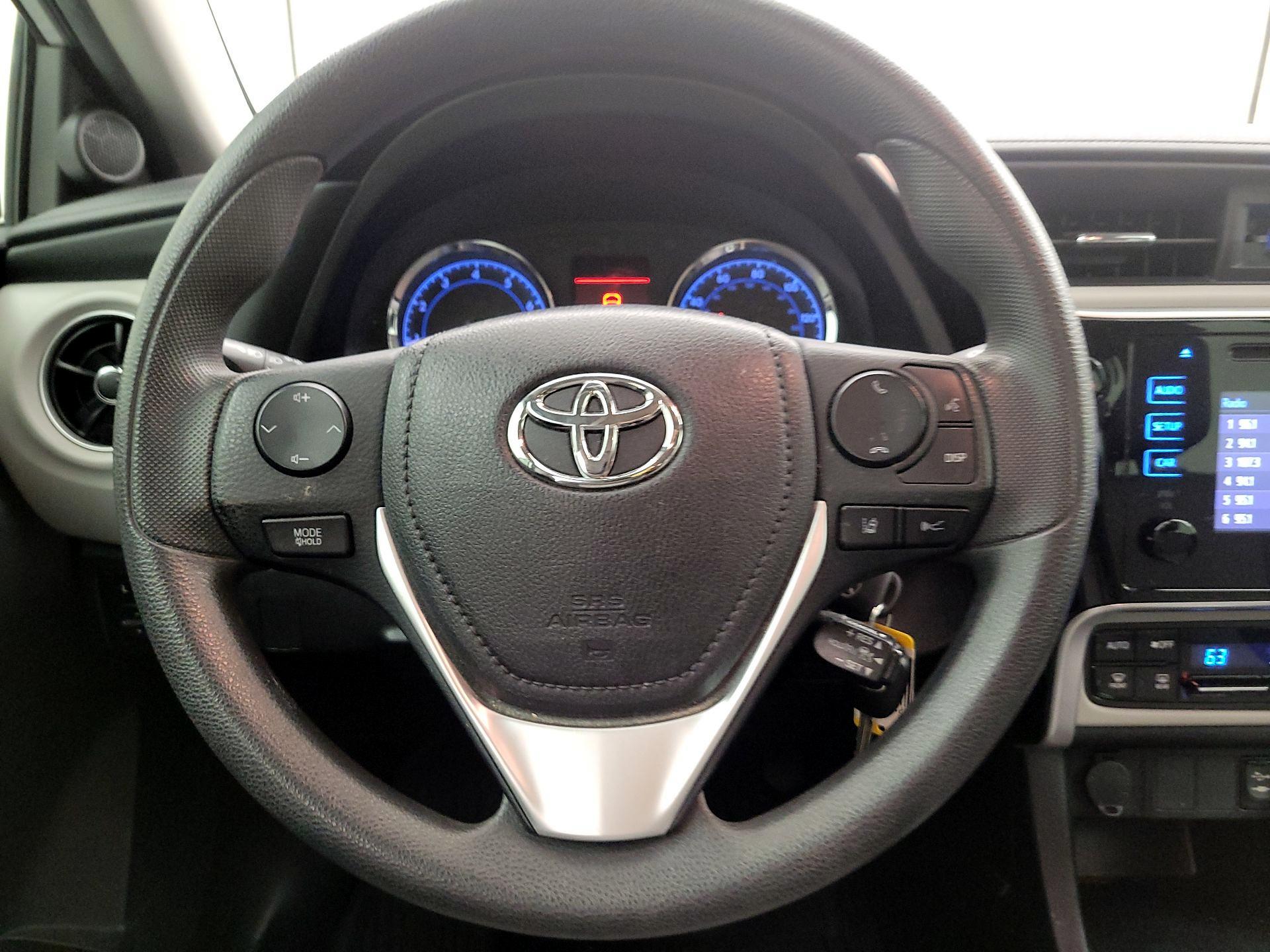 Thumbnail: 2019 Toyota Corolla - 10