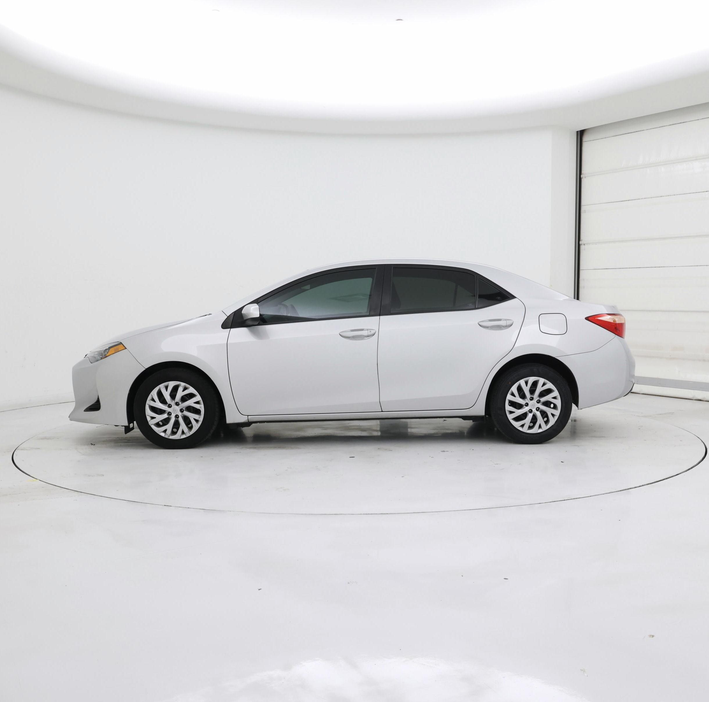 Thumbnail: 2019 Toyota Corolla - 3