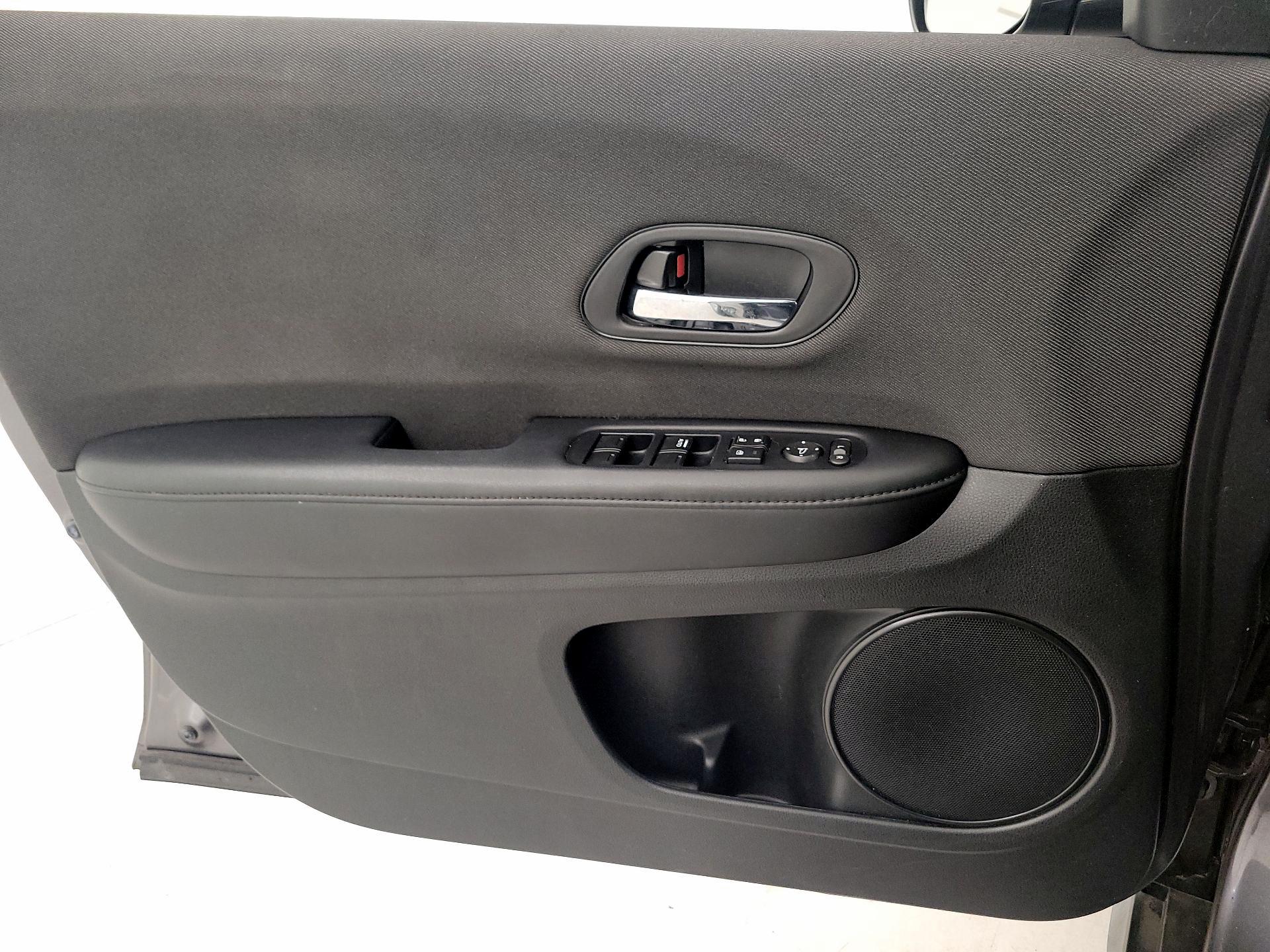 Thumbnail: 2019 Honda HR-V - 12