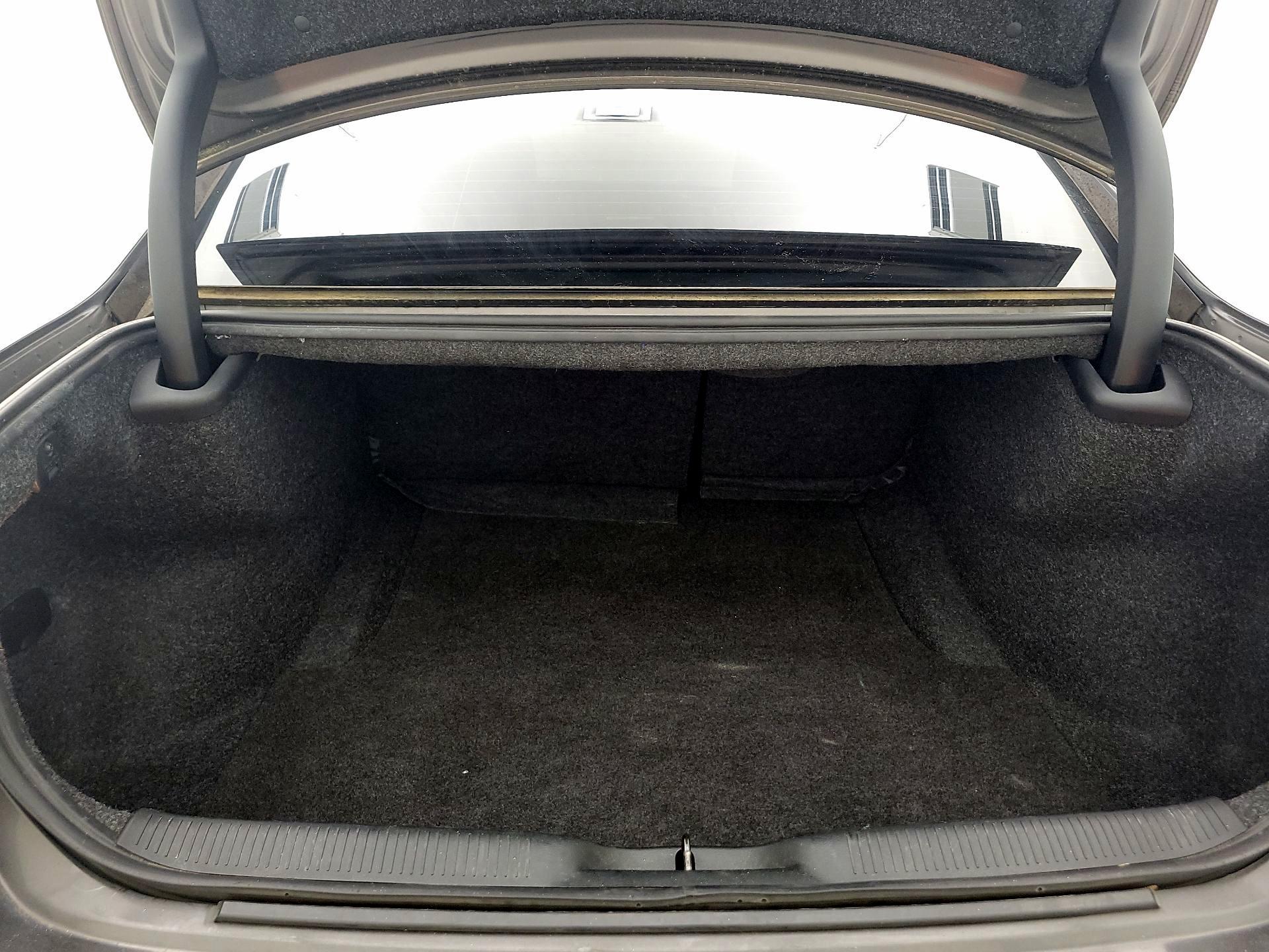 Thumbnail: 2018 Dodge Charger - 20