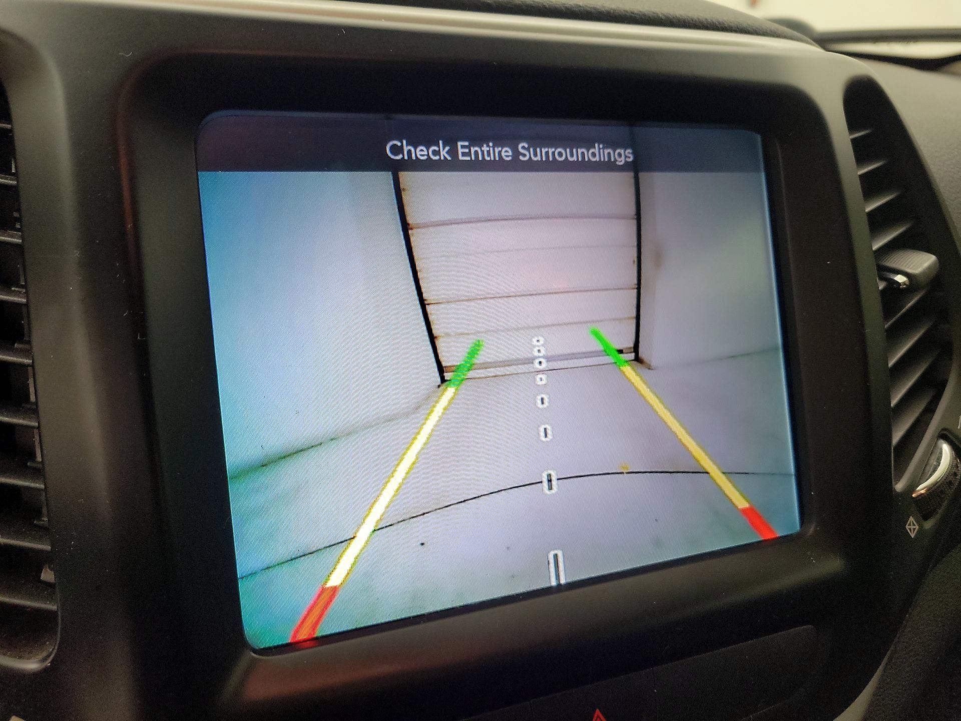 Thumbnail: 2018 Jeep Cherokee - 14