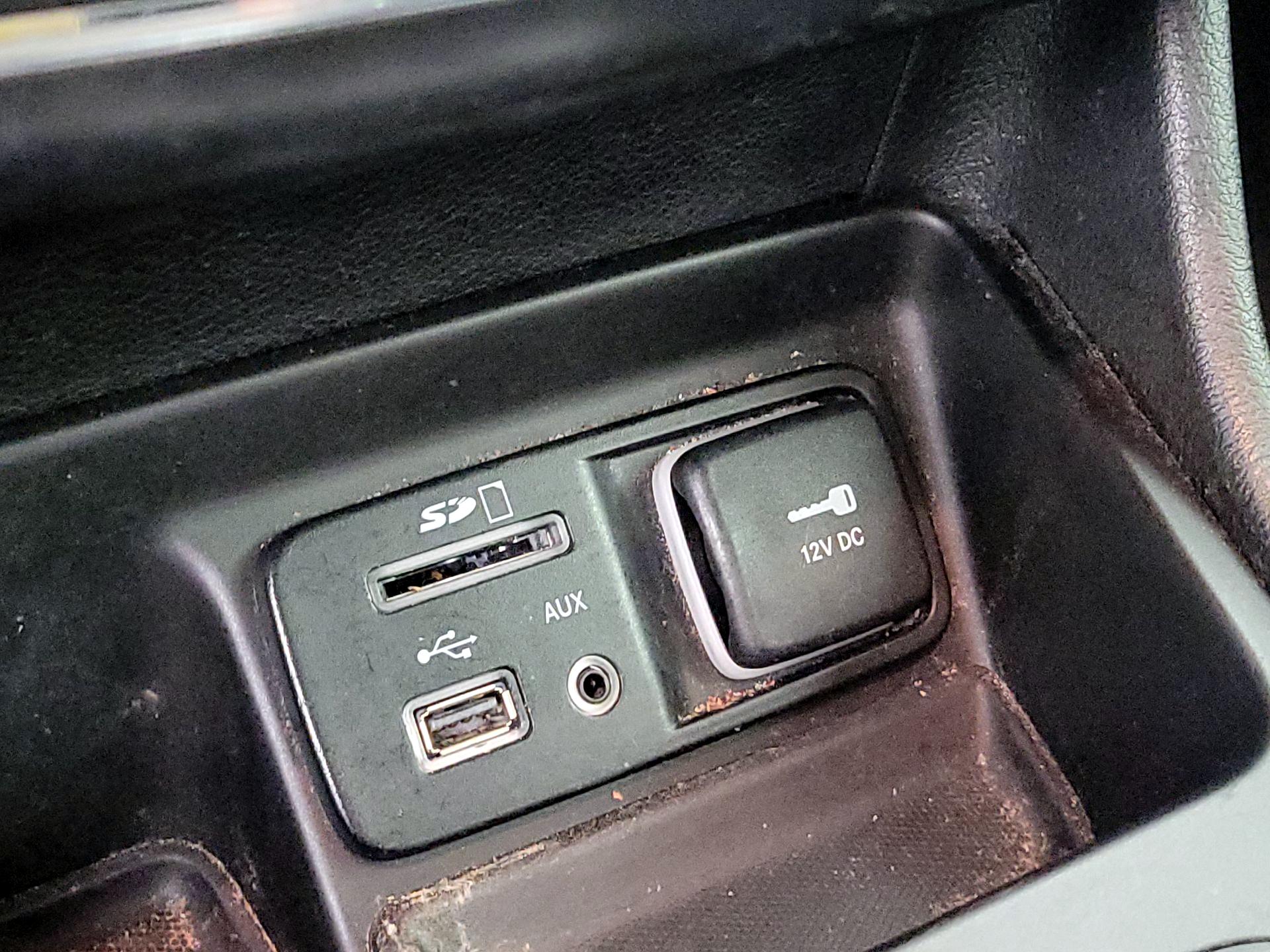 Thumbnail: 2018 Jeep Cherokee - 18