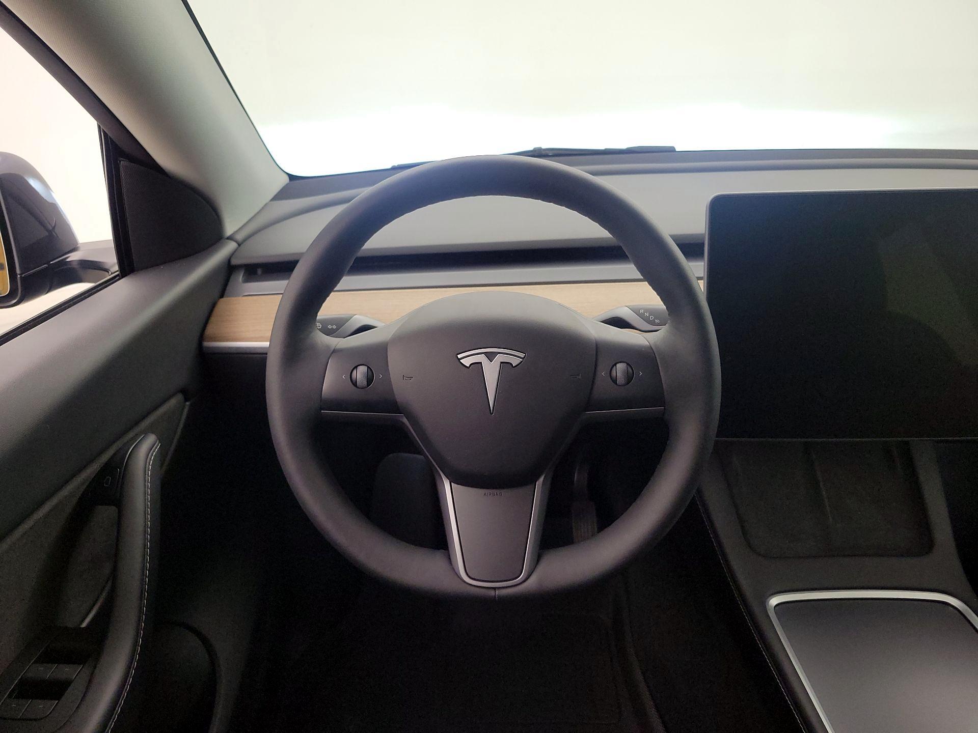 Thumbnail: 2022 Tesla Model Y - 10