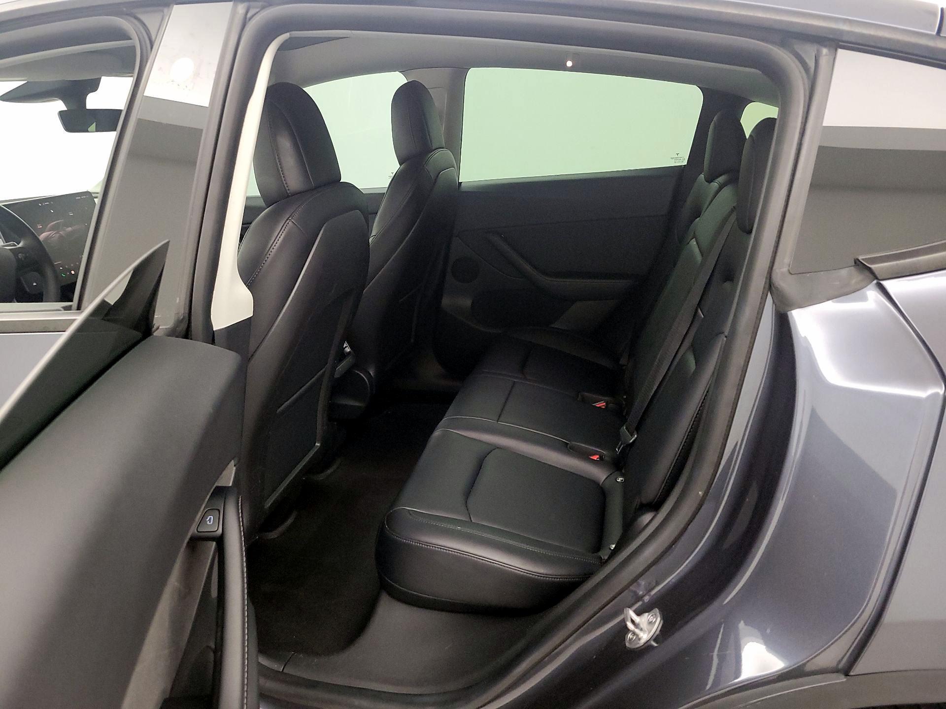 Thumbnail: 2022 Tesla Model Y - 19