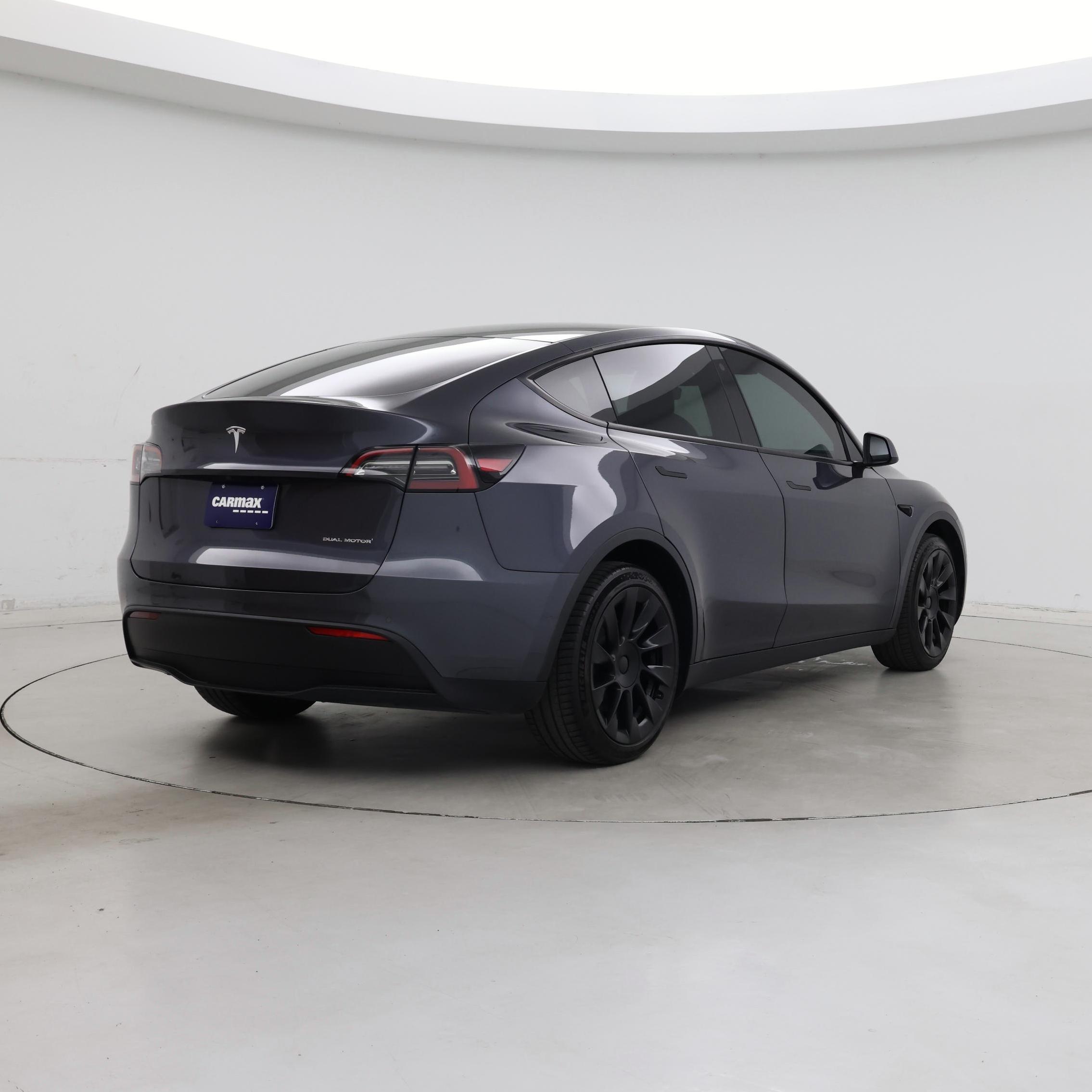Thumbnail: 2022 Tesla Model Y - 8