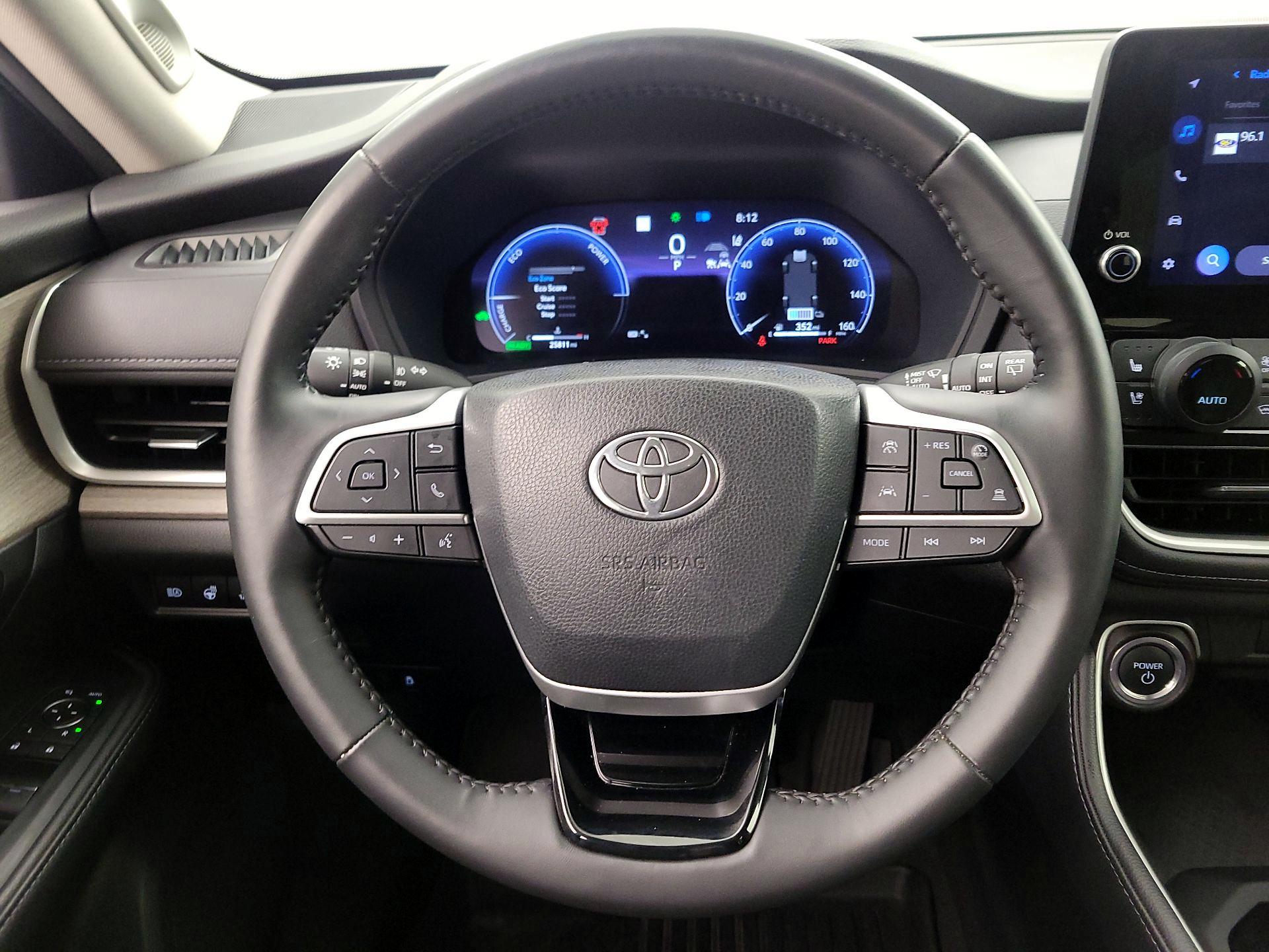 Thumbnail: 2024 Toyota Highlander - 10