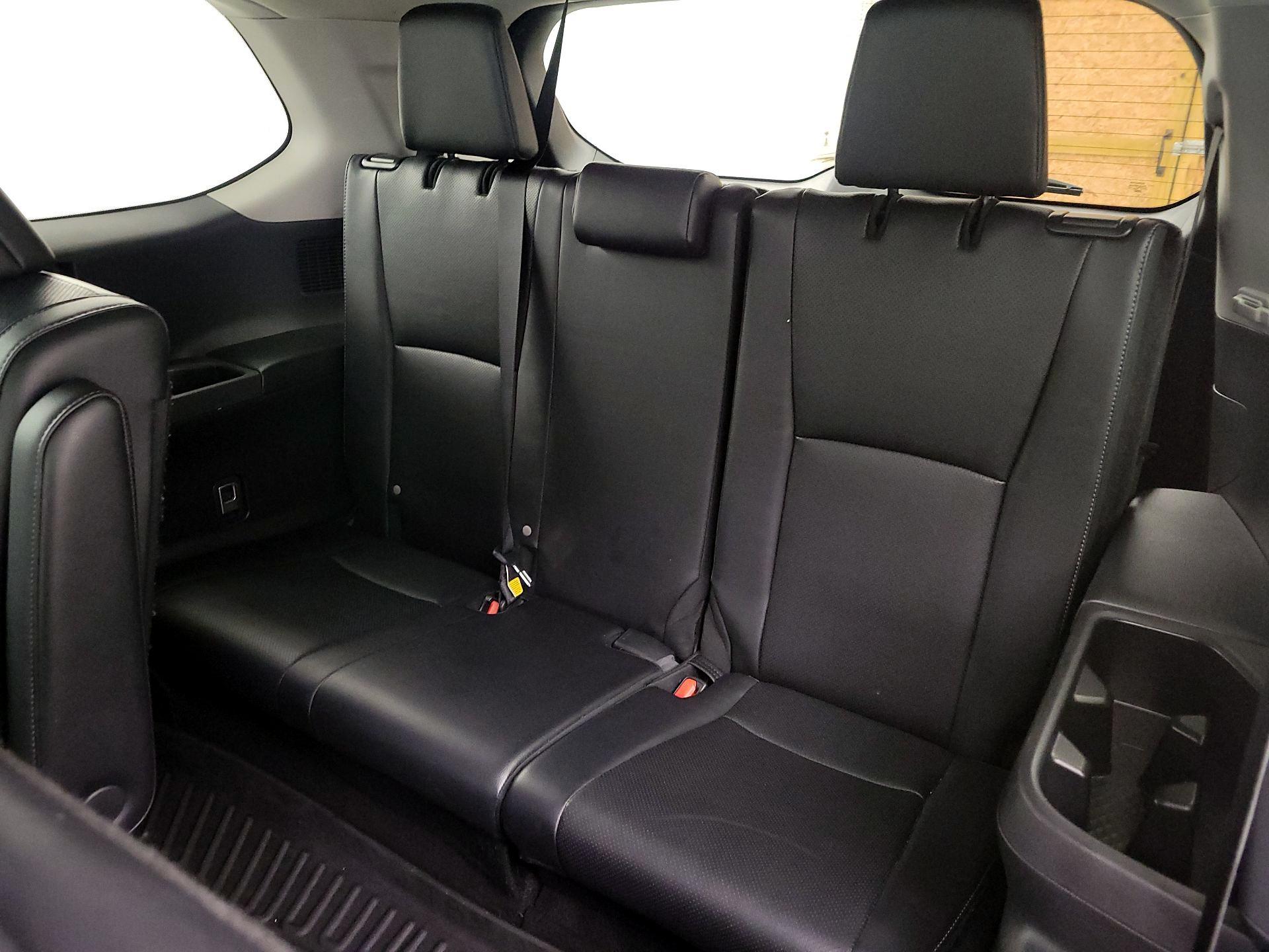 Thumbnail: 2024 Toyota Highlander - 20