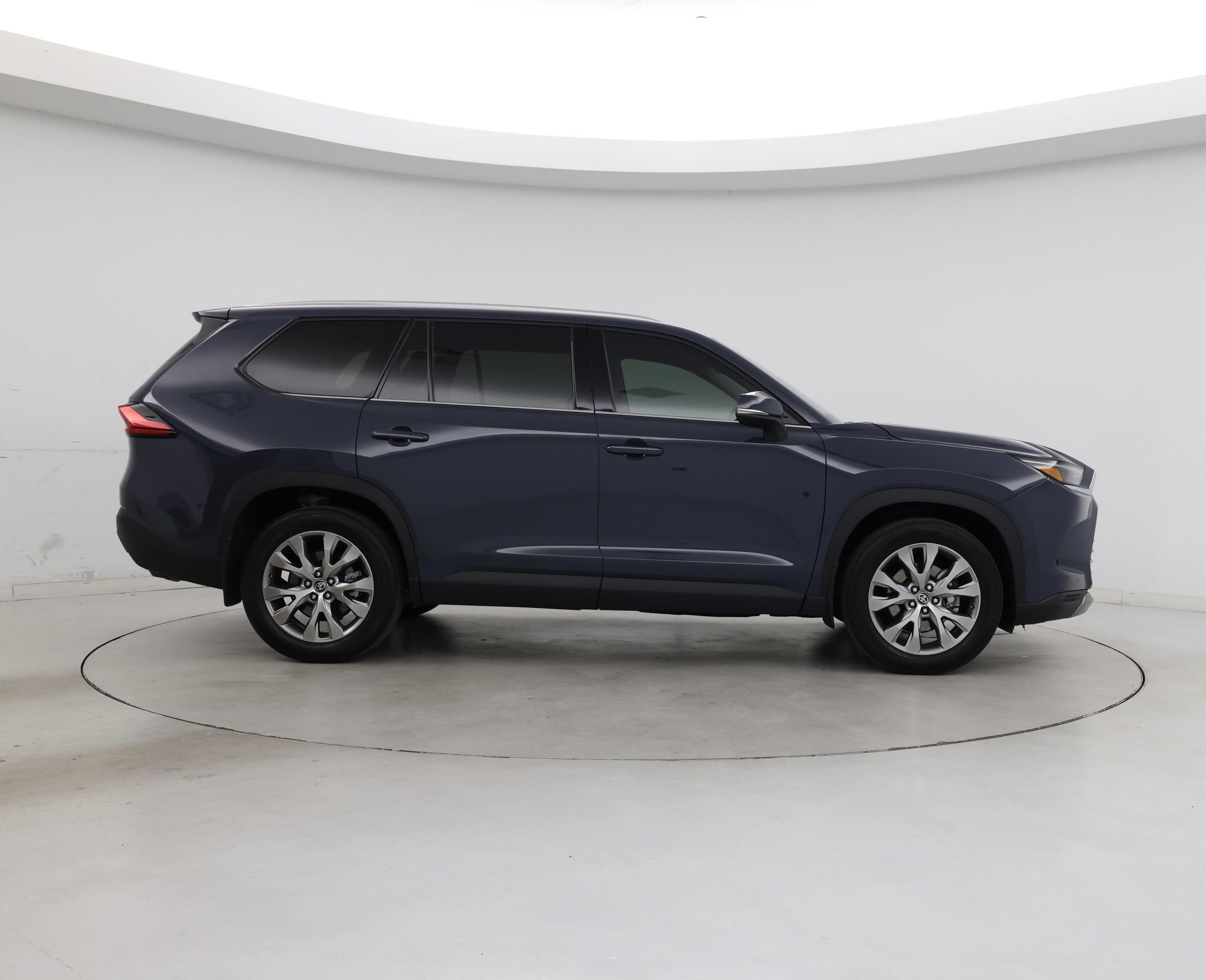Thumbnail: 2024 Toyota Highlander - 7