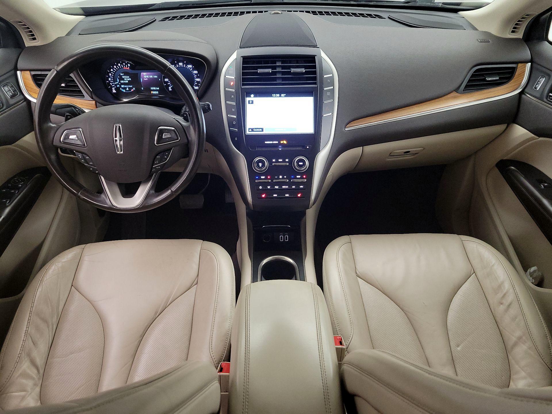 Thumbnail: 2017 Lincoln MKC - 9