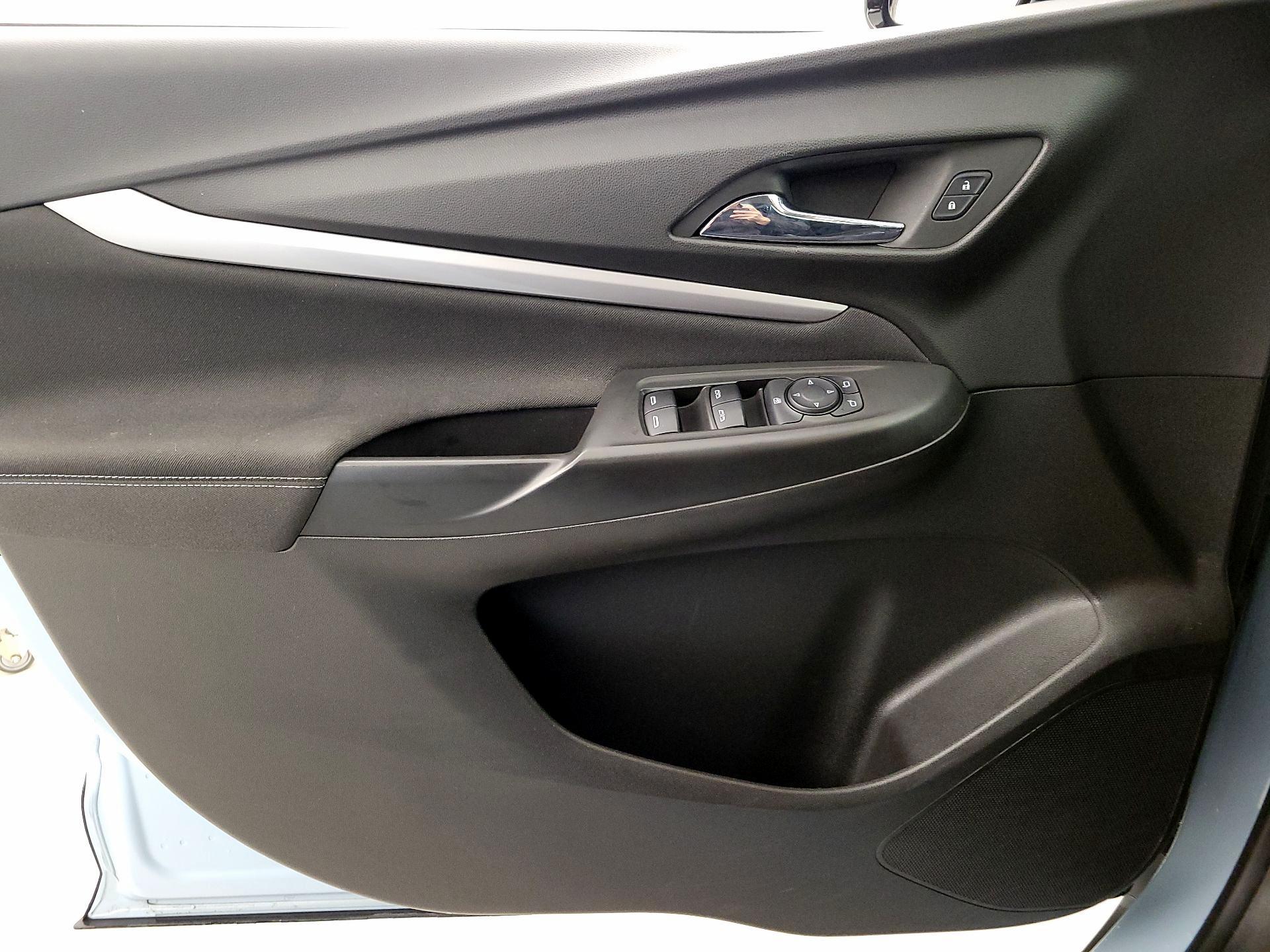 Thumbnail: 2022 Chevrolet Bolt EUV - 12