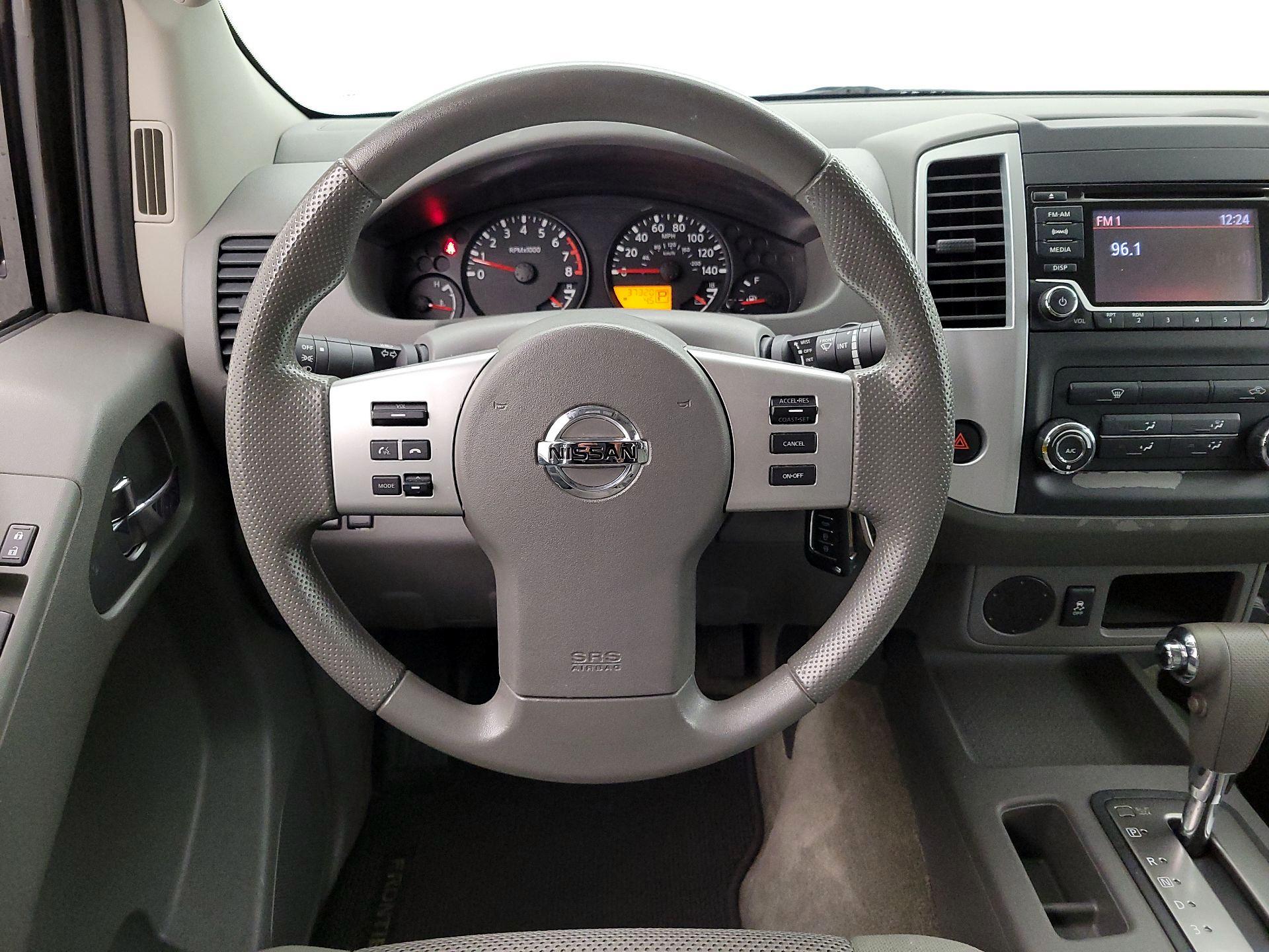 Thumbnail: 2015 Nissan Frontier - 10