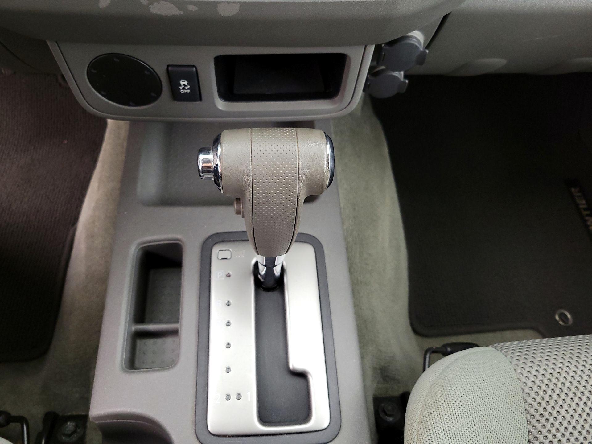 Thumbnail: 2015 Nissan Frontier - 16