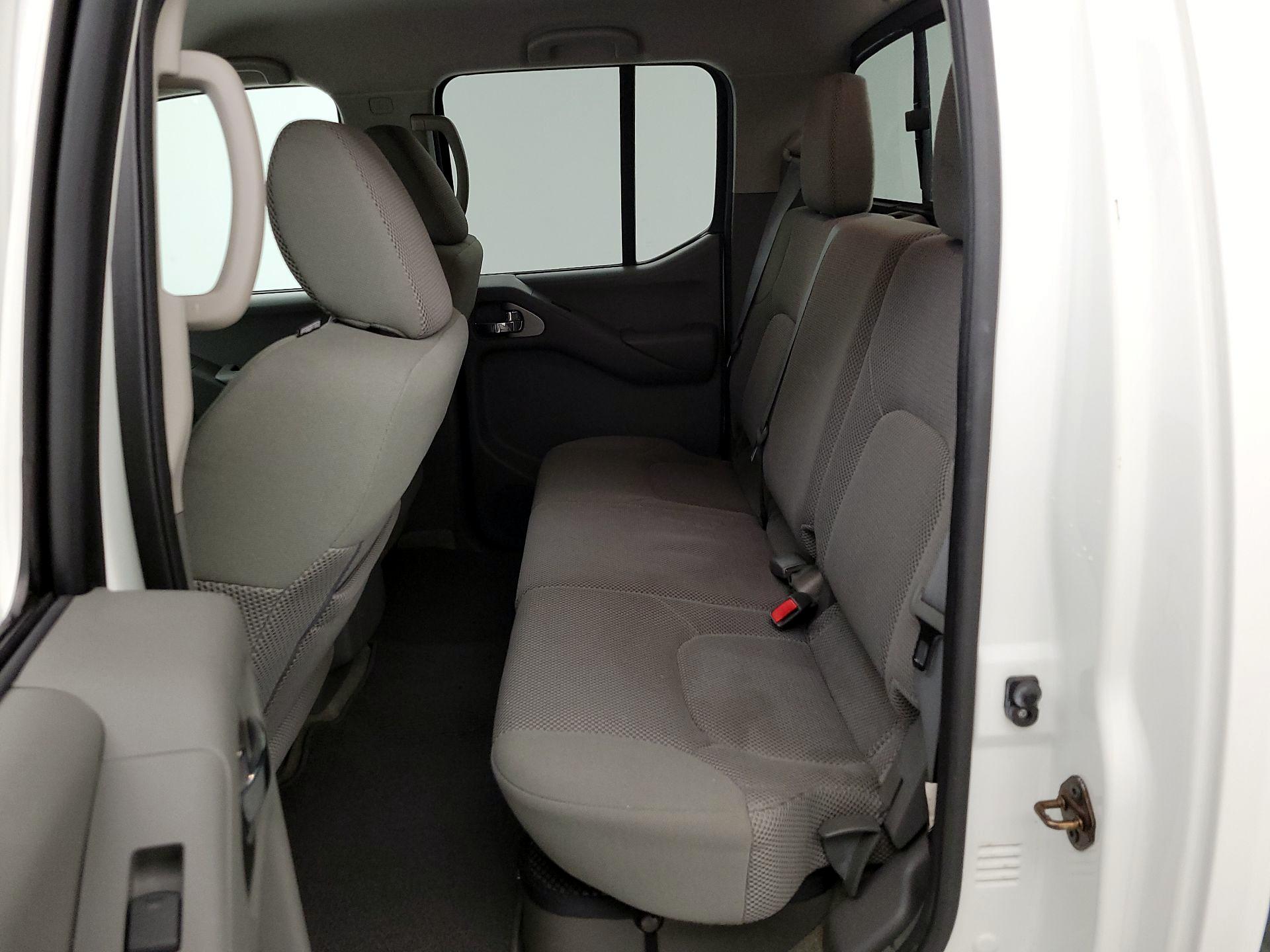 Thumbnail: 2015 Nissan Frontier - 18