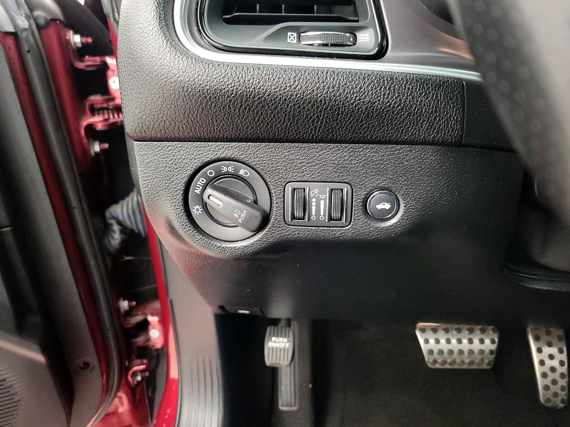 Thumbnail: 2021 Dodge Challenger - 13