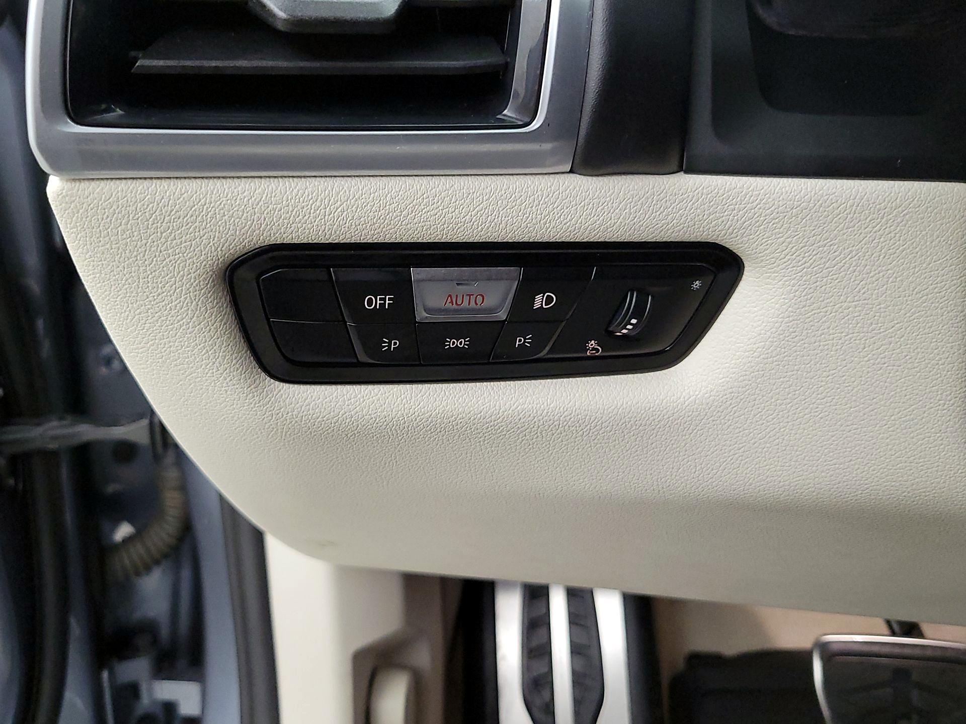 Thumbnail: 2022 BMW 8 Series - 13