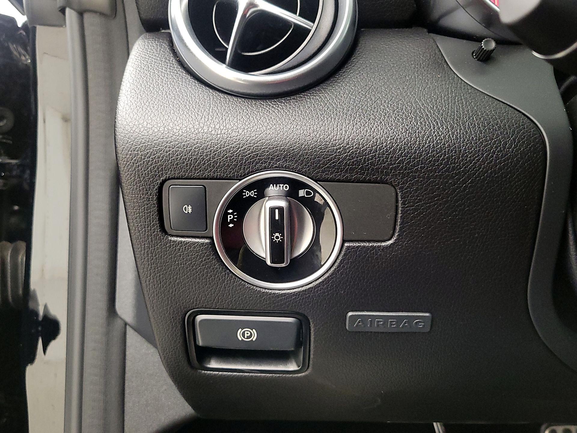 Thumbnail: 2018 Mercedes-Benz SL-Class - 13