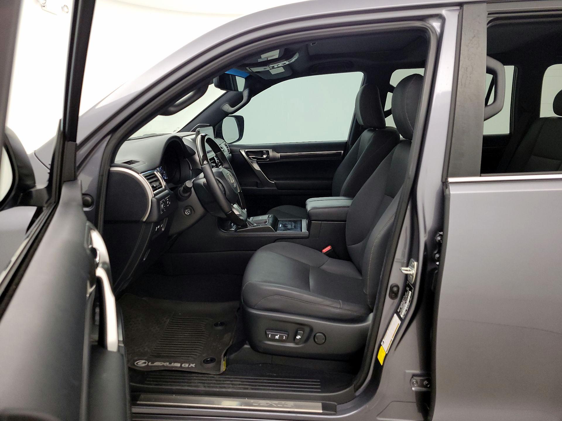 Thumbnail: 2023 Lexus GX - 11