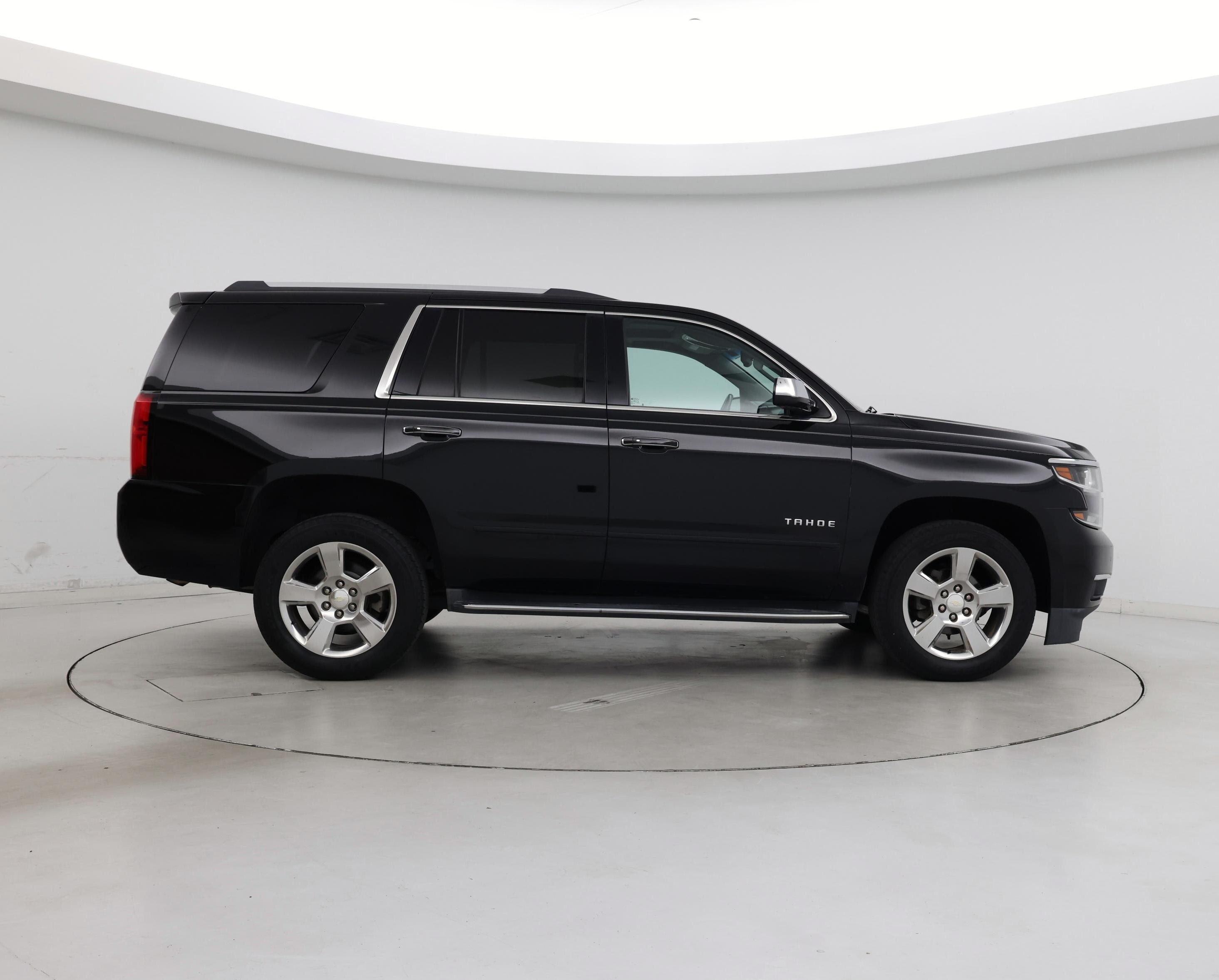 Thumbnail: 2017 Chevrolet Tahoe - 7