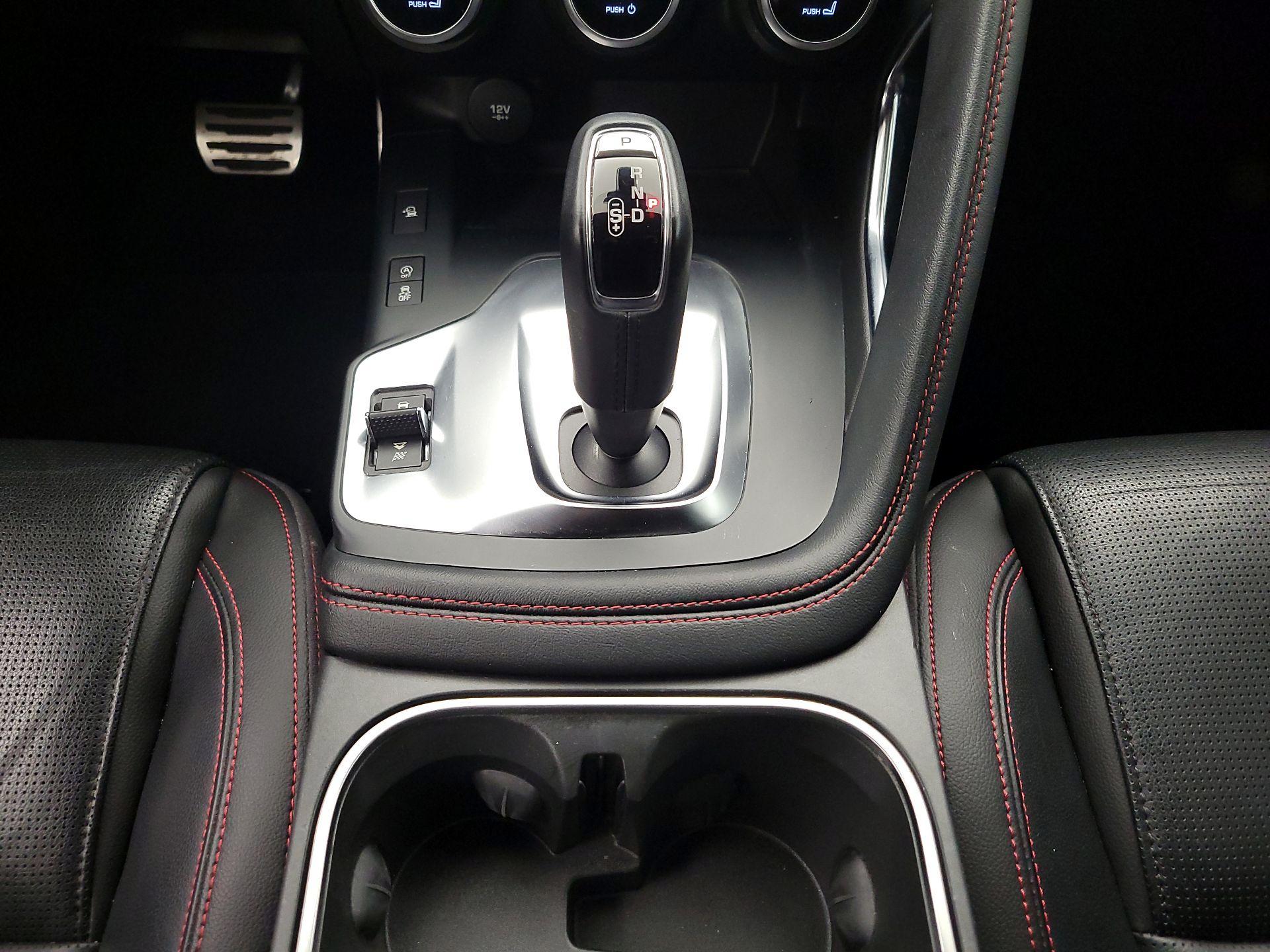 Thumbnail: 2020 Jaguar E-Pace - 18