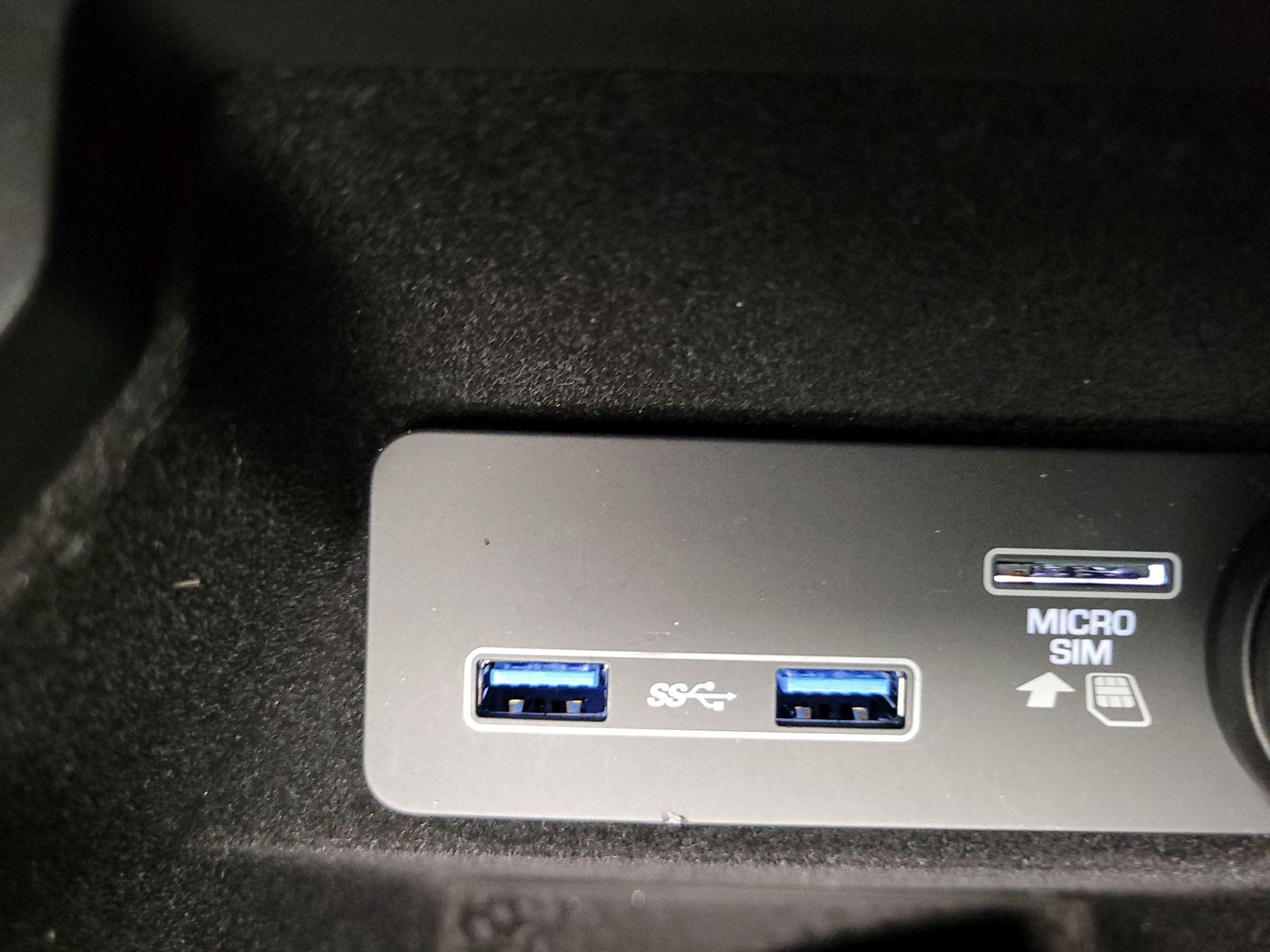 Thumbnail: 2020 Jaguar E-Pace - 19