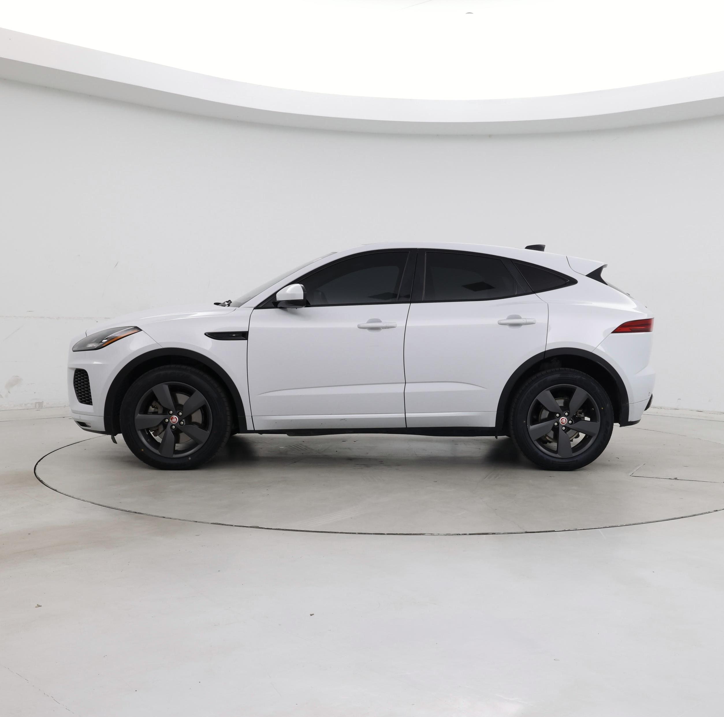 Thumbnail: 2020 Jaguar E-Pace - 3