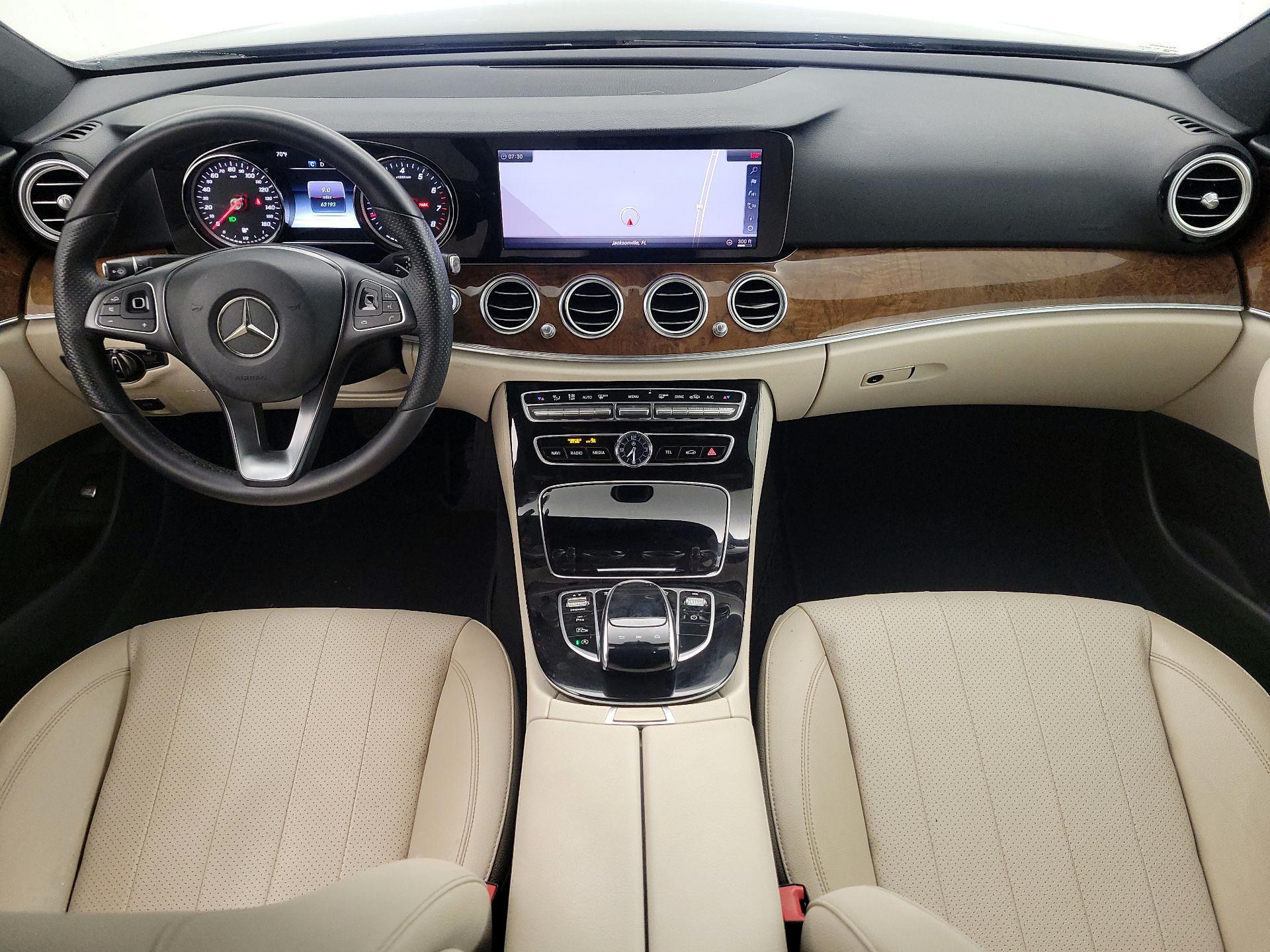 Thumbnail: 2018 Mercedes-Benz E-Class - 9