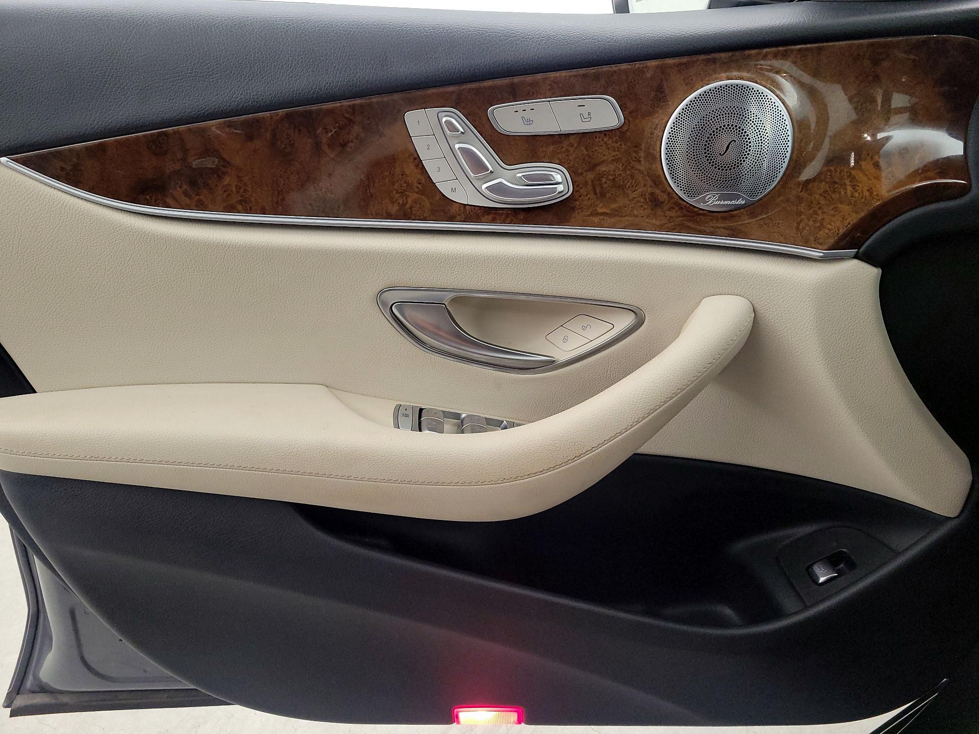 Thumbnail: 2018 Mercedes-Benz E-Class - 12