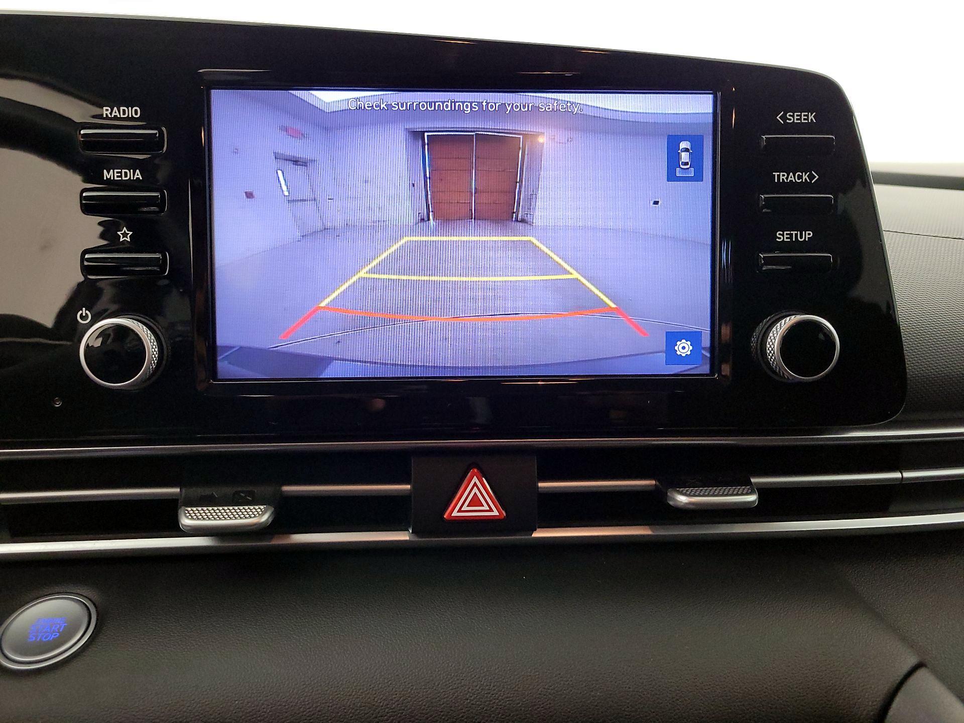 Thumbnail: 2022 Hyundai Elantra - 14