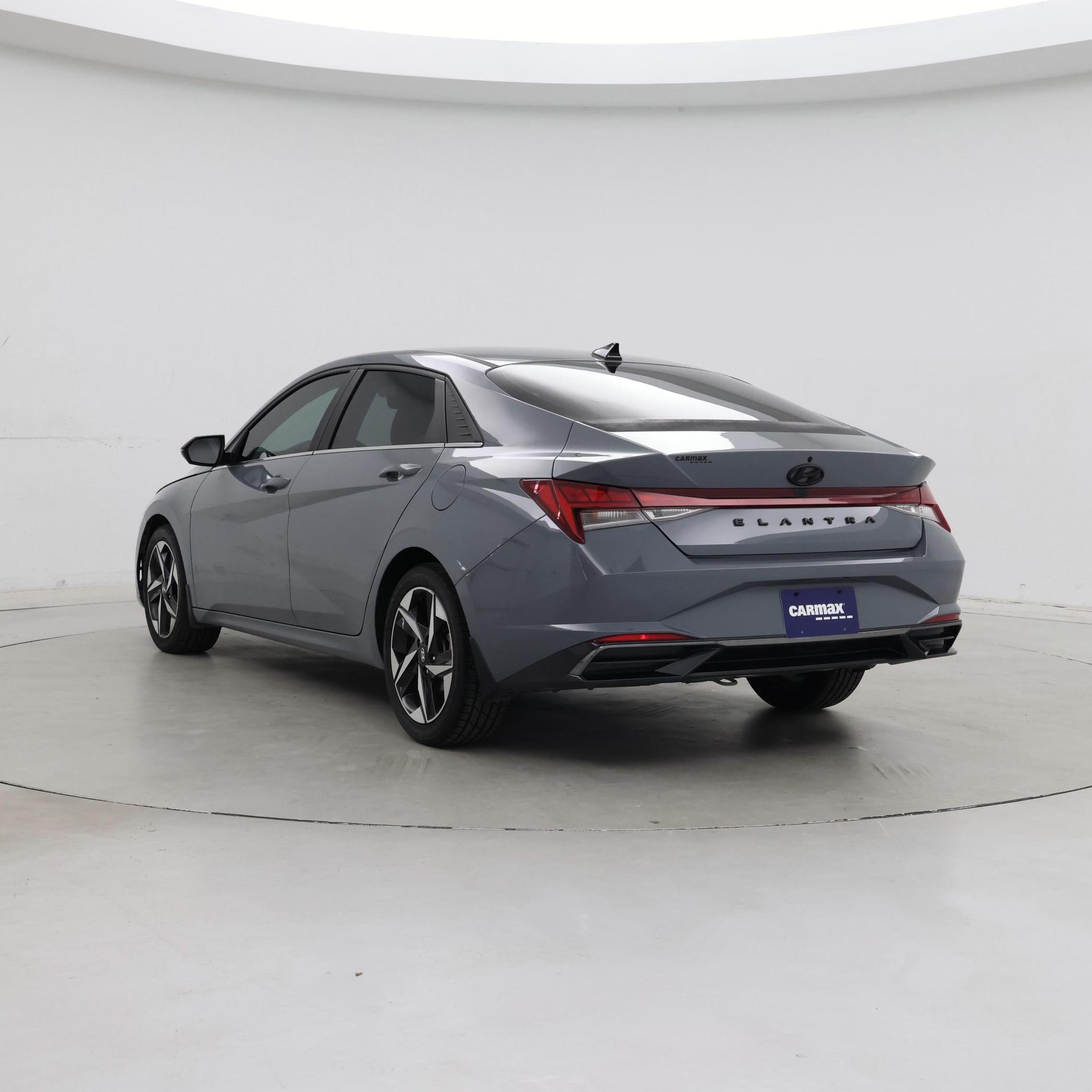 Thumbnail: 2022 Hyundai Elantra - 2