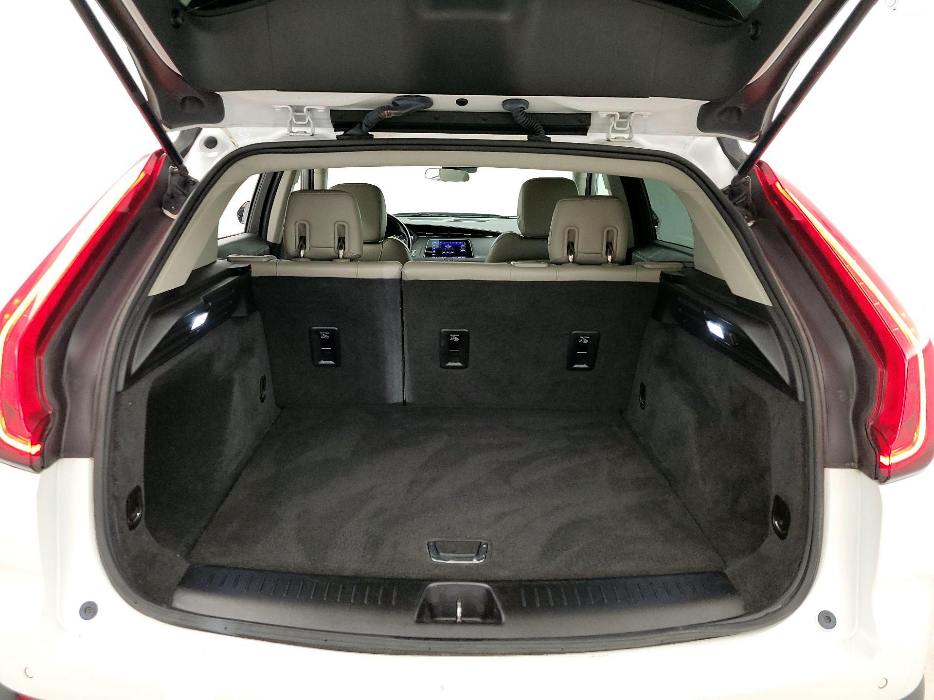 Thumbnail: 2020 Cadillac XT4 - 20