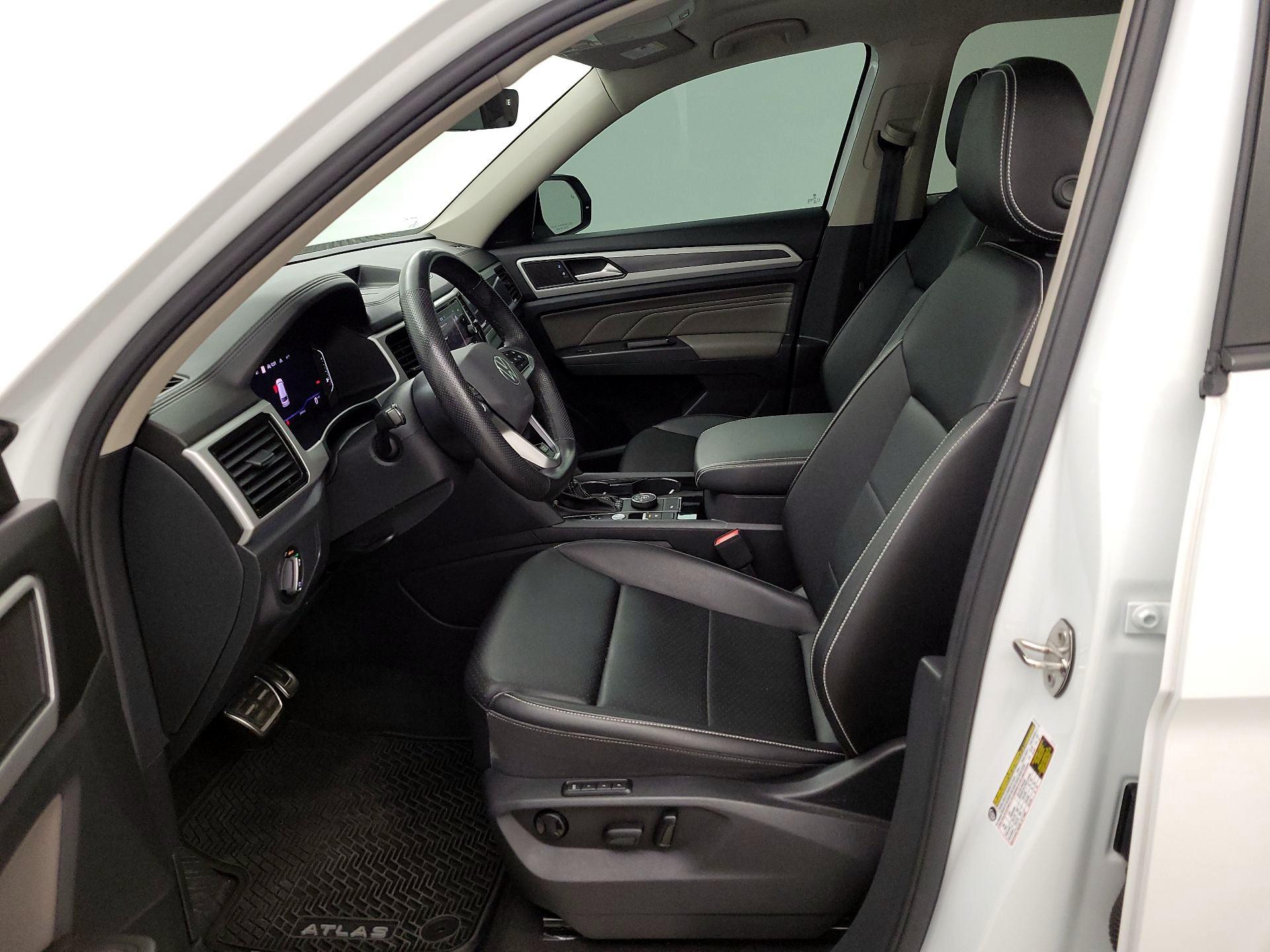 Thumbnail: 2023 Volkswagen Atlas - 11