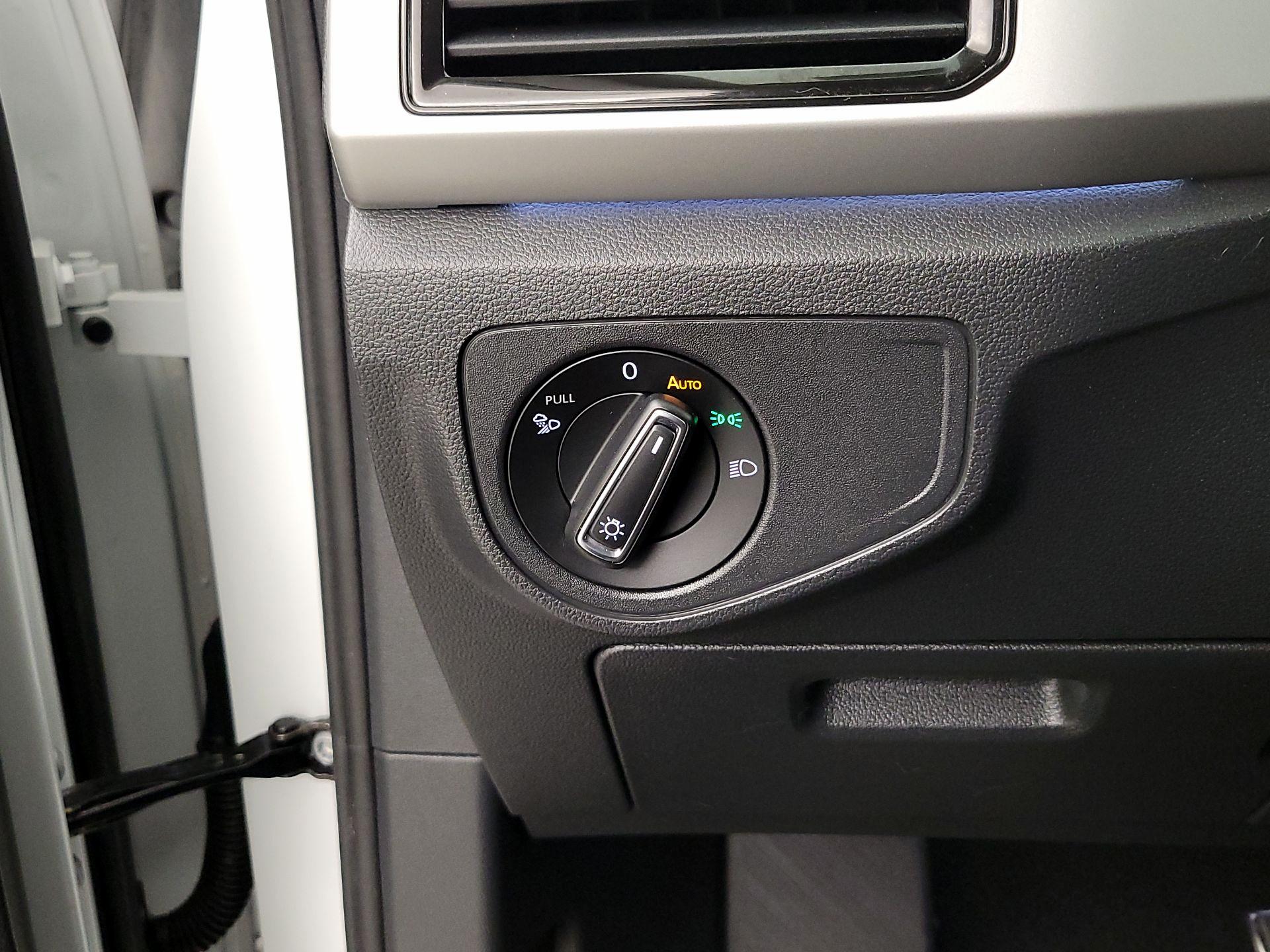 Thumbnail: 2023 Volkswagen Atlas - 13