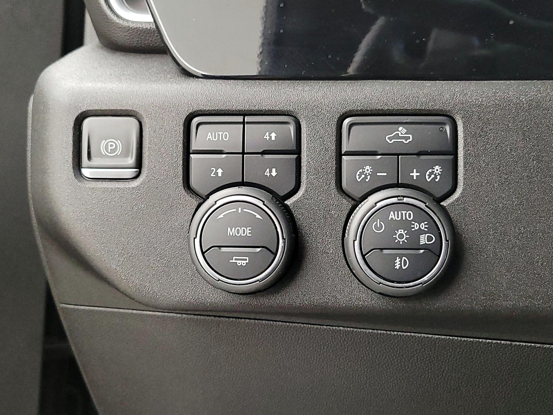 Thumbnail: 2024 Chevrolet Silverado 1500 - 13