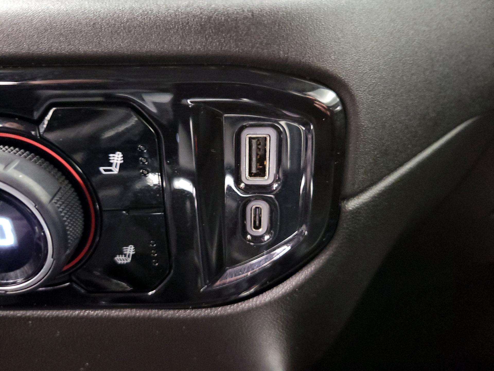 Thumbnail: 2024 Chevrolet Silverado 1500 - 18