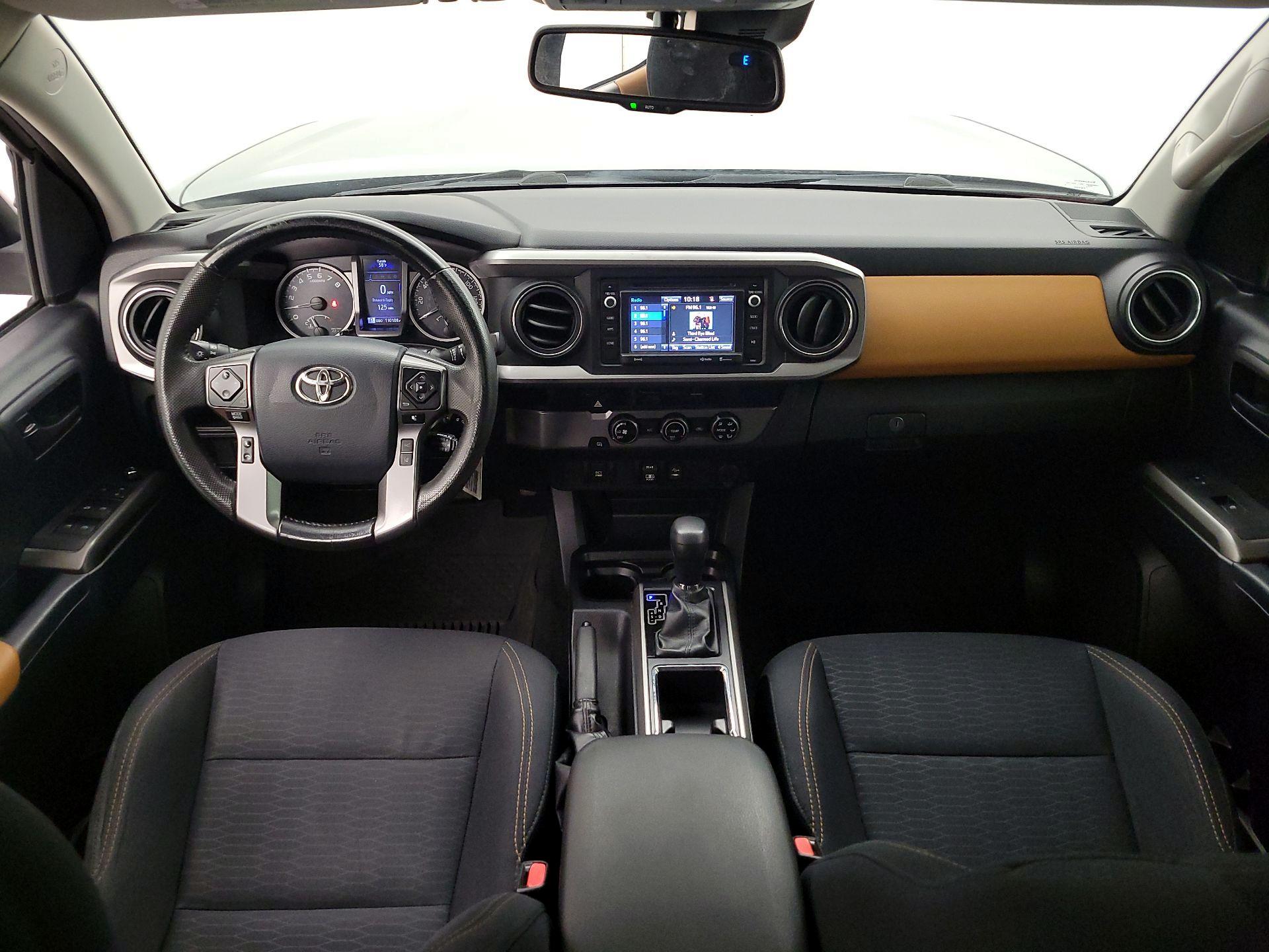 Thumbnail: 2018 Toyota Tacoma - 9