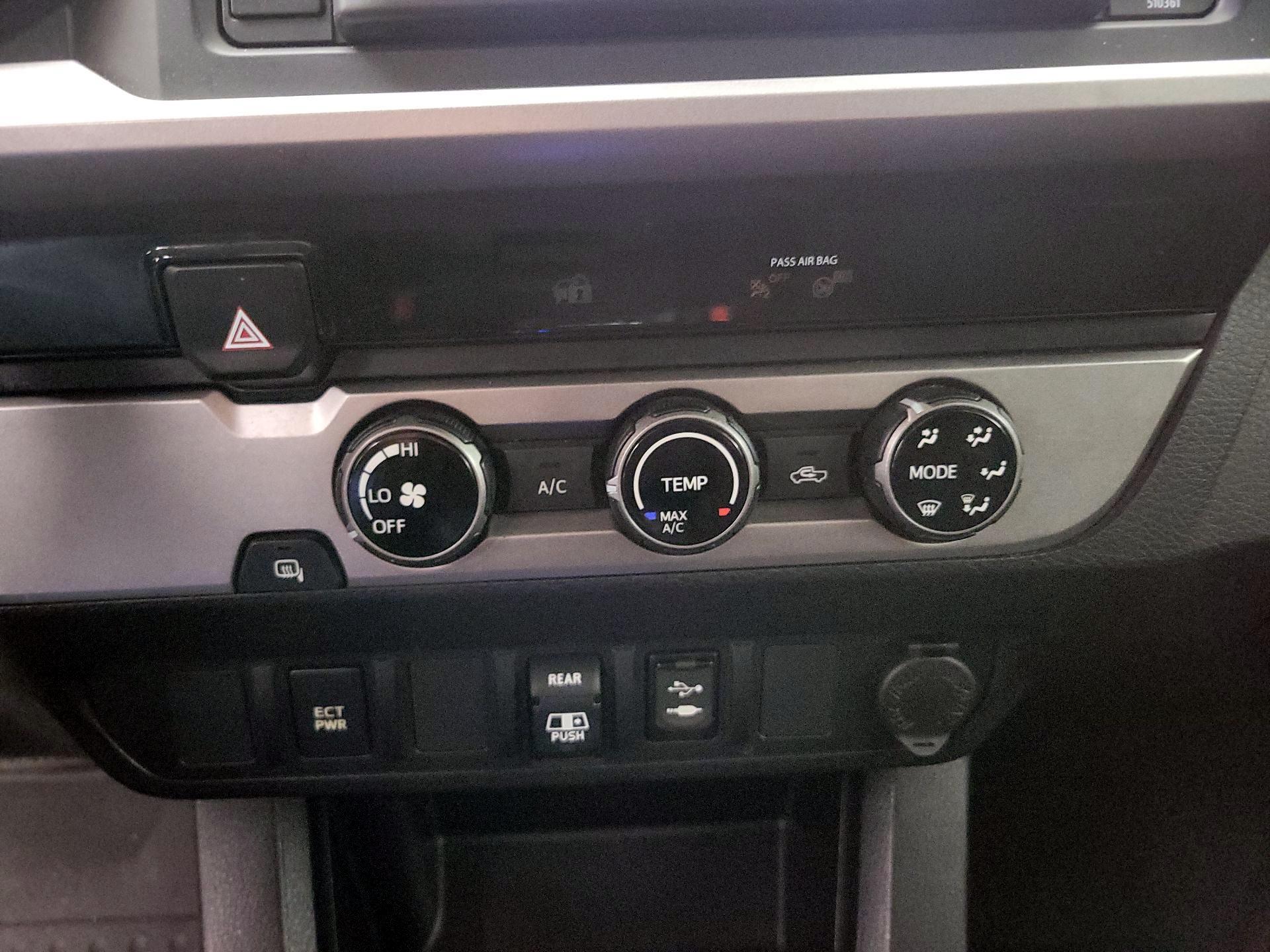 Thumbnail: 2018 Toyota Tacoma - 16