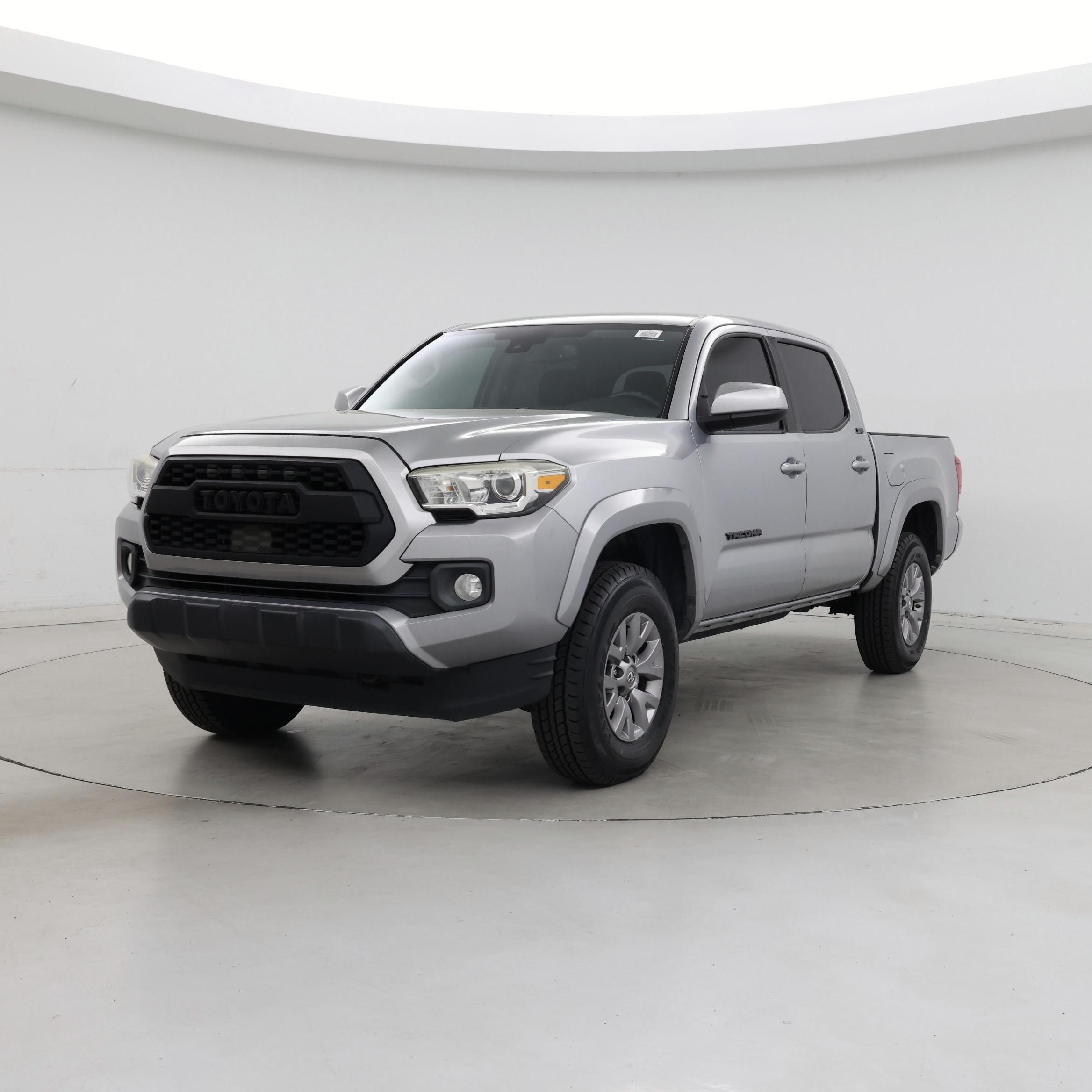 Thumbnail: 2018 Toyota Tacoma - 4