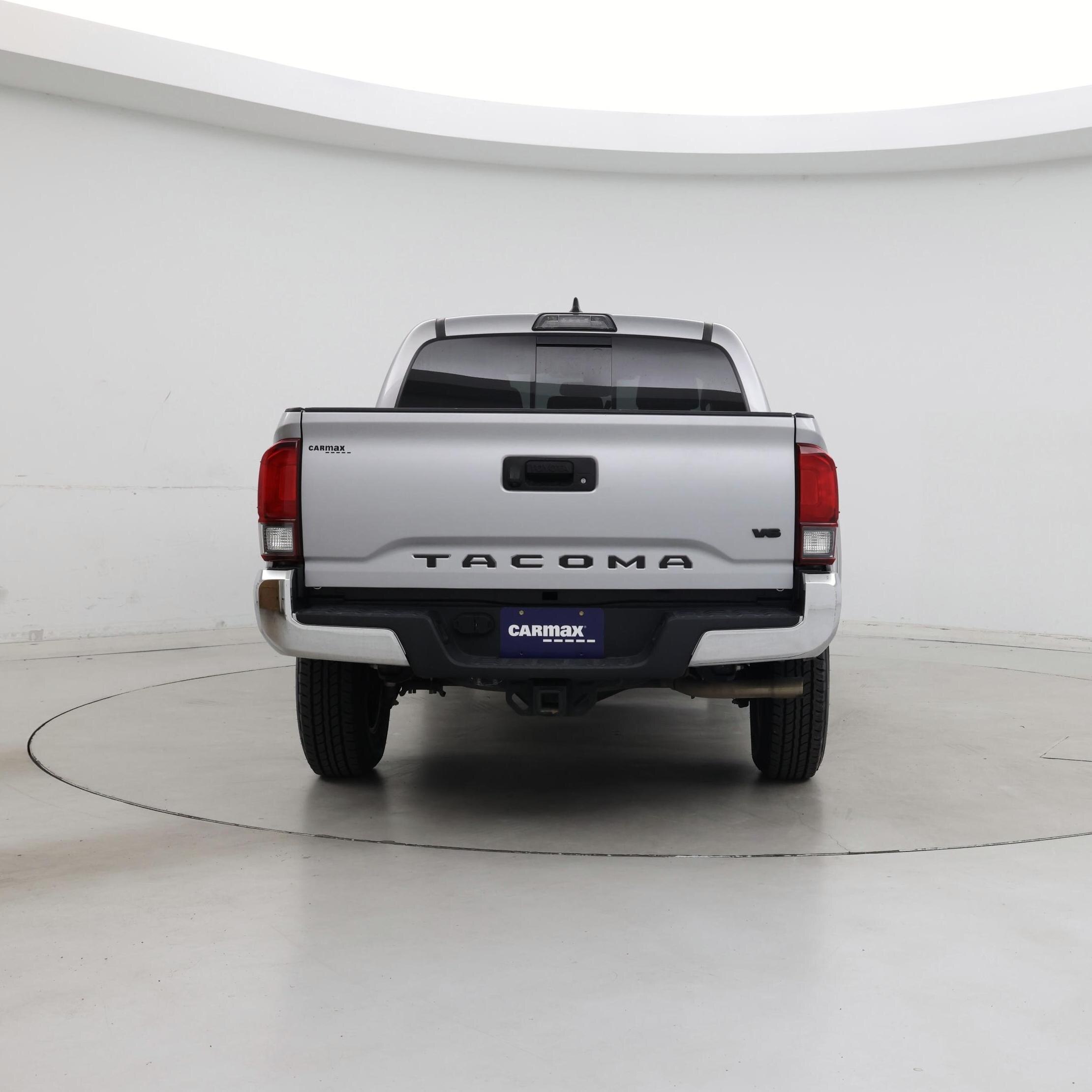 Thumbnail: 2018 Toyota Tacoma - 6