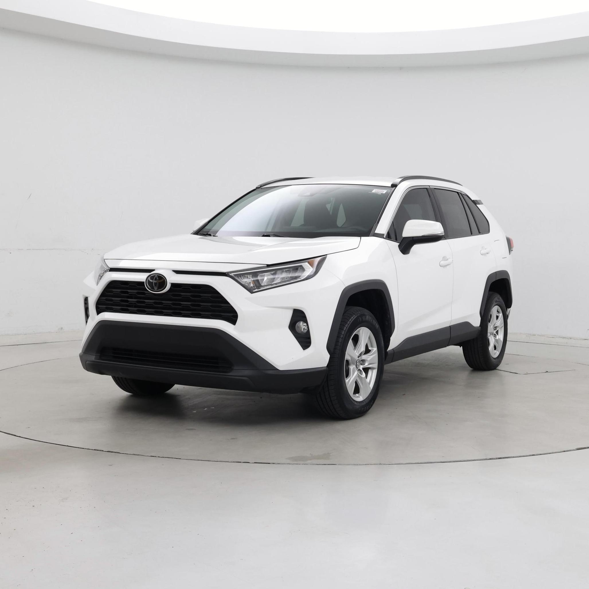 Thumbnail: 2020 Toyota RAV4 - 4