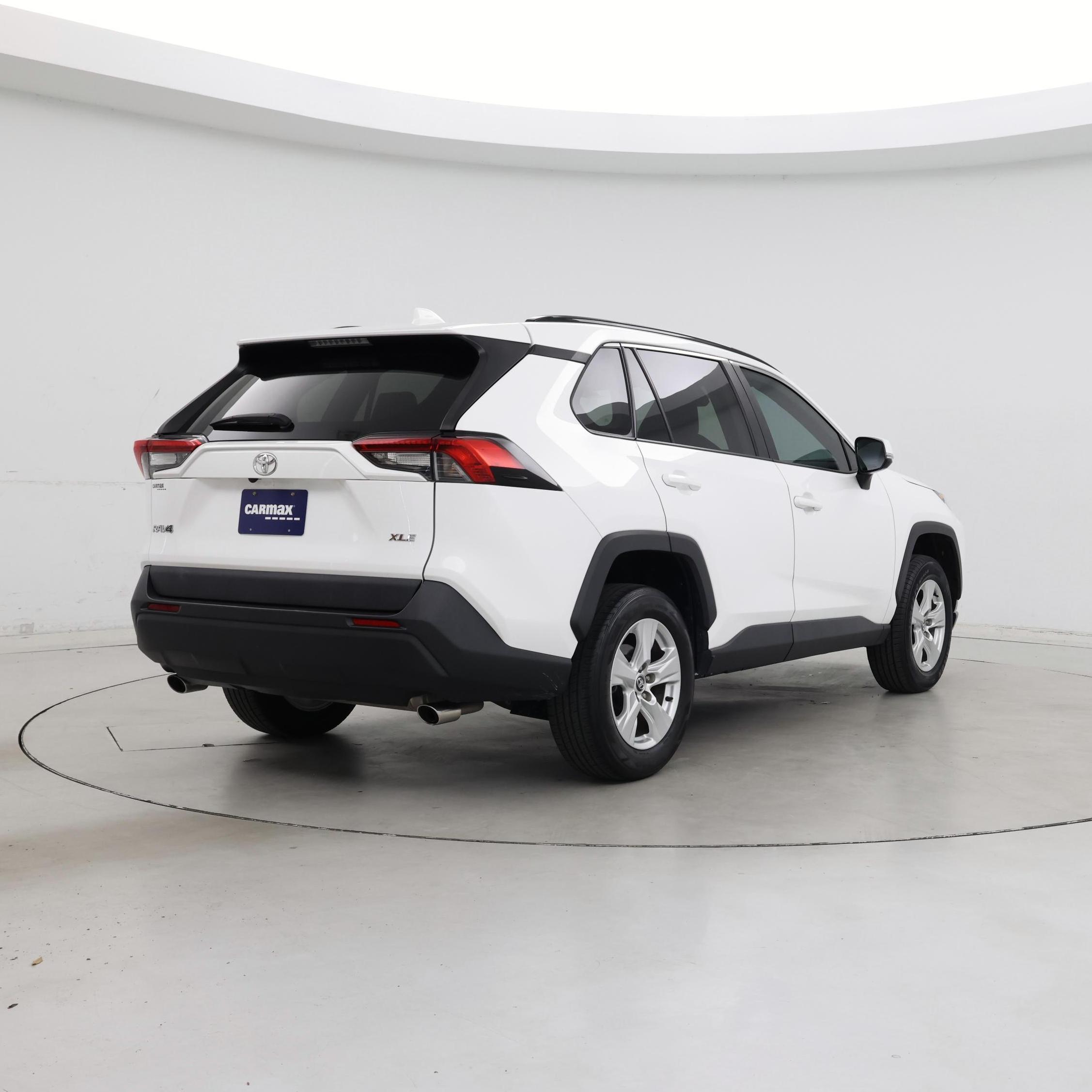 Thumbnail: 2020 Toyota RAV4 - 8