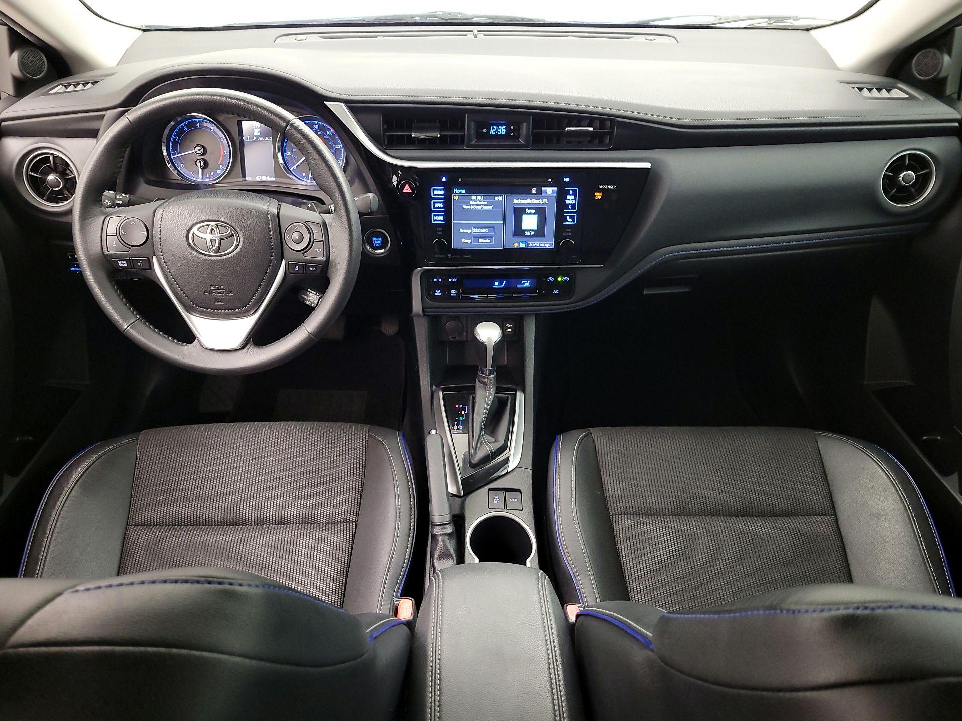 Thumbnail: 2017 Toyota Corolla - 9