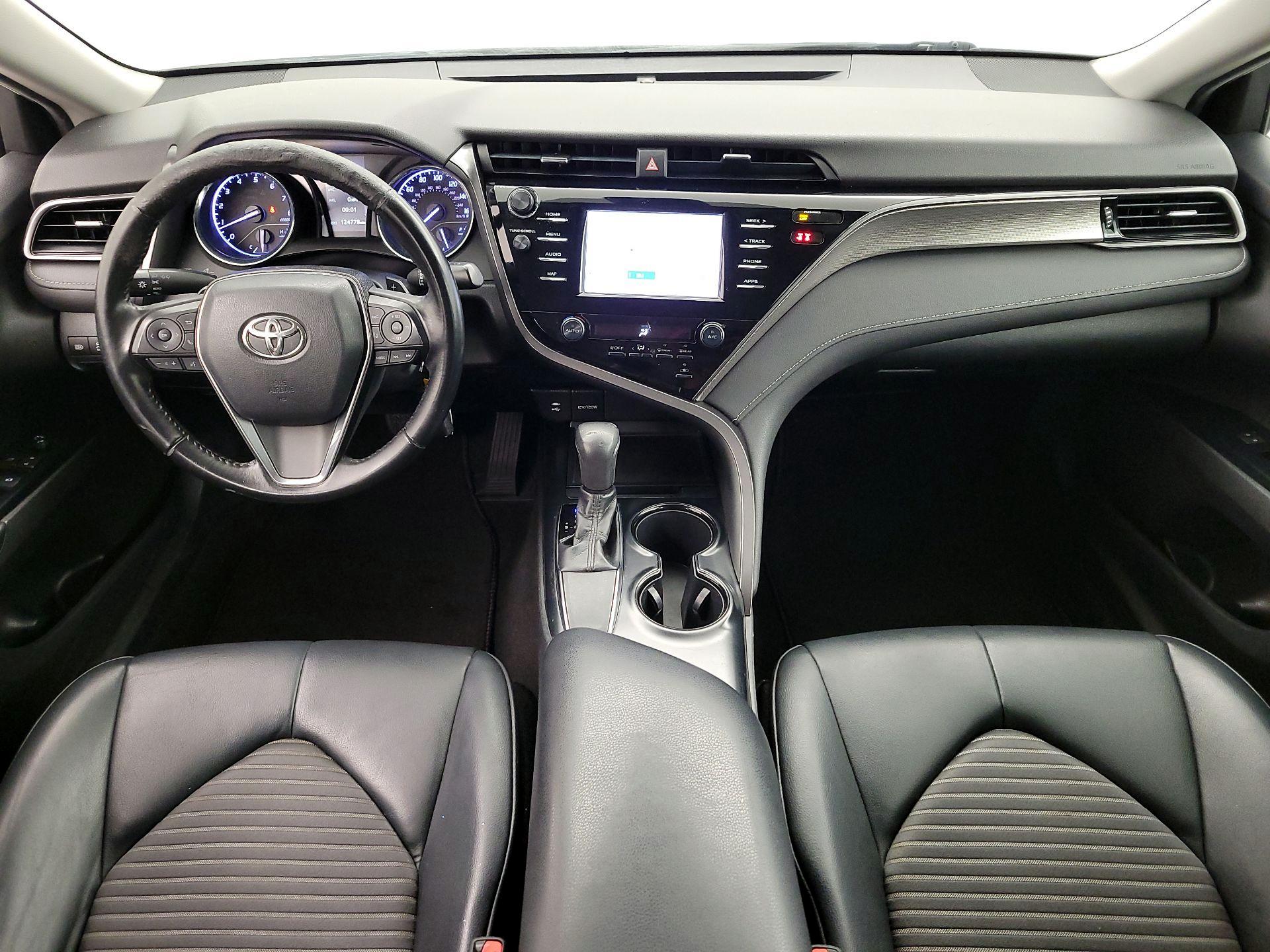 Thumbnail: 2019 Toyota Camry - 9