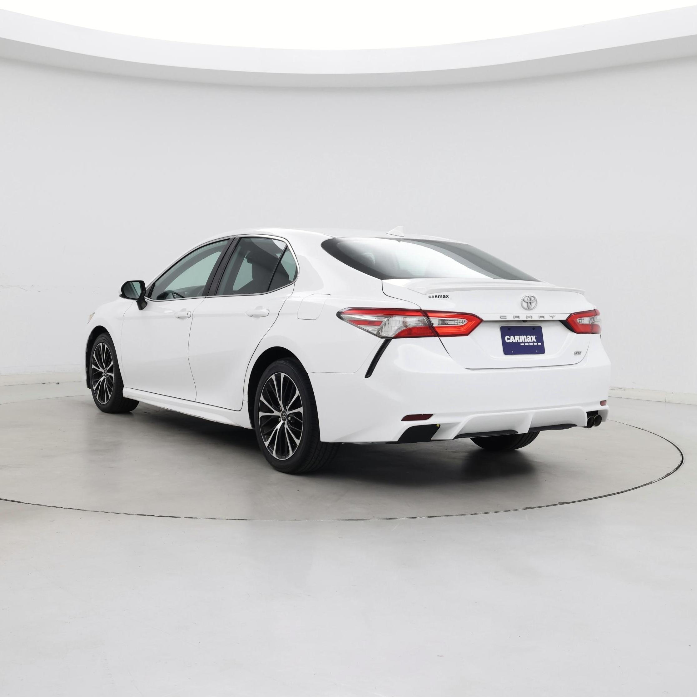 Thumbnail: 2019 Toyota Camry - 2